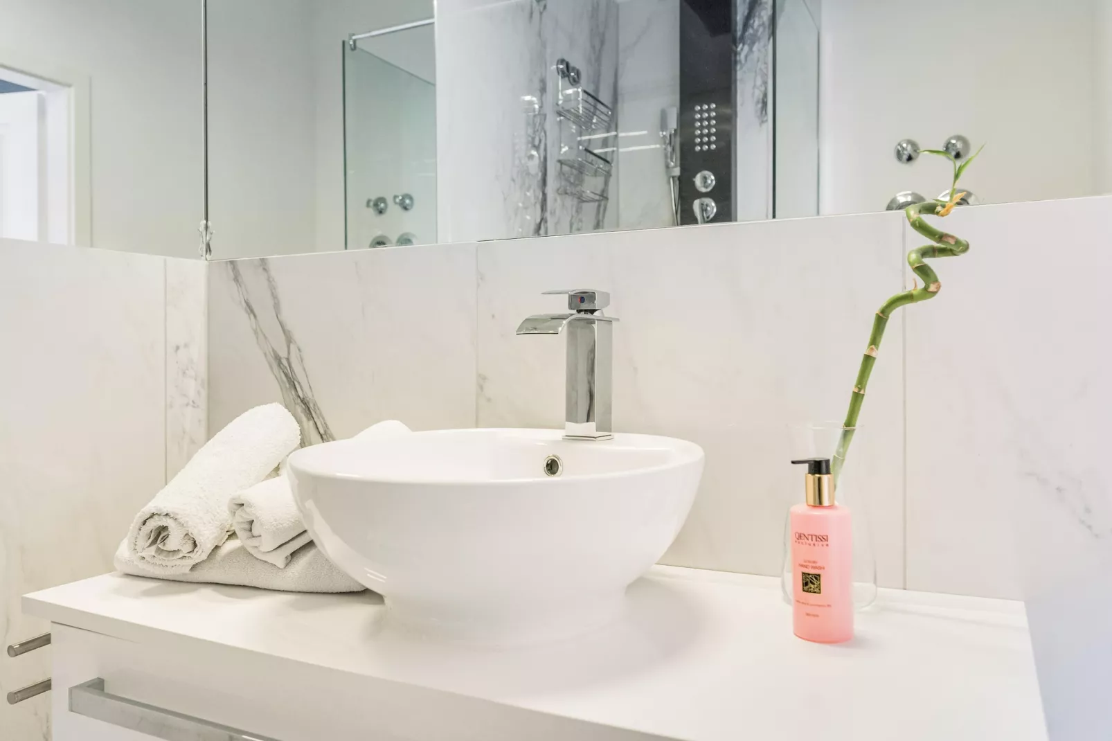 Apartment für Monteure Bad Camberg - Badkamer