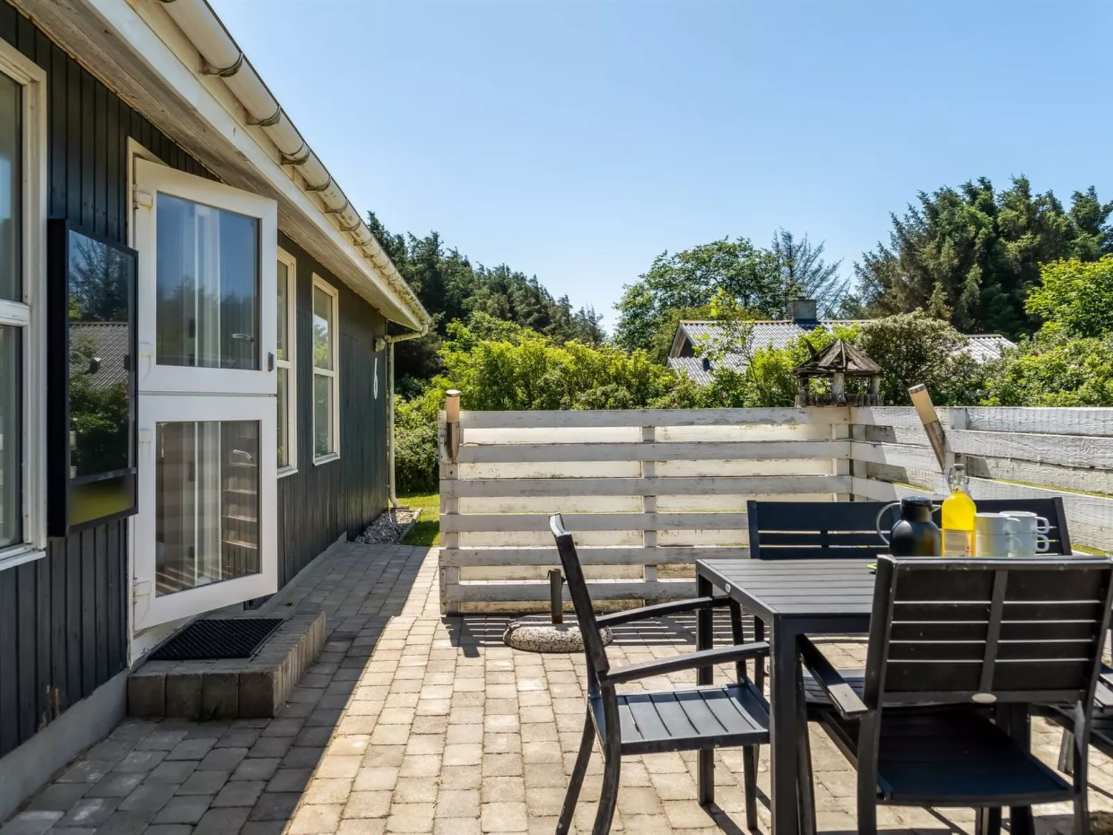 "Vilhelmiina" - 350m from the sea - Buiten
