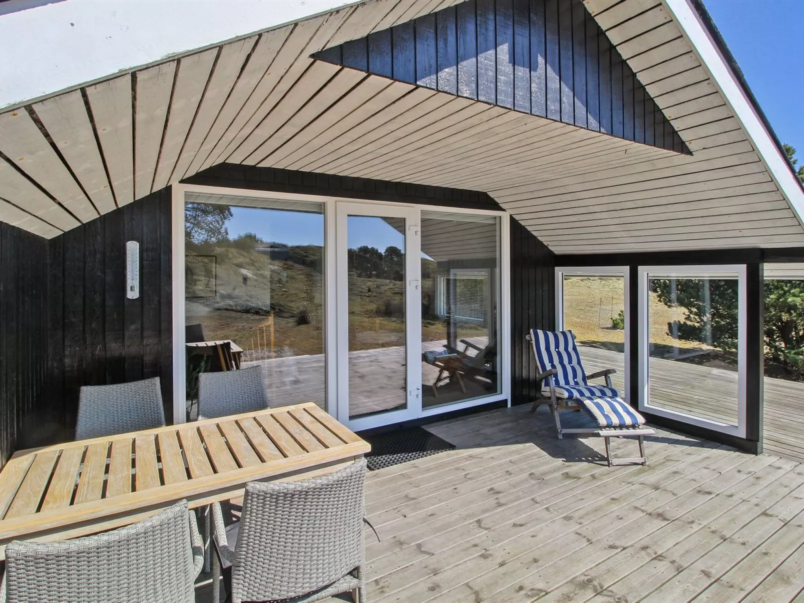 "Morlin" - 2km from the sea - Buiten