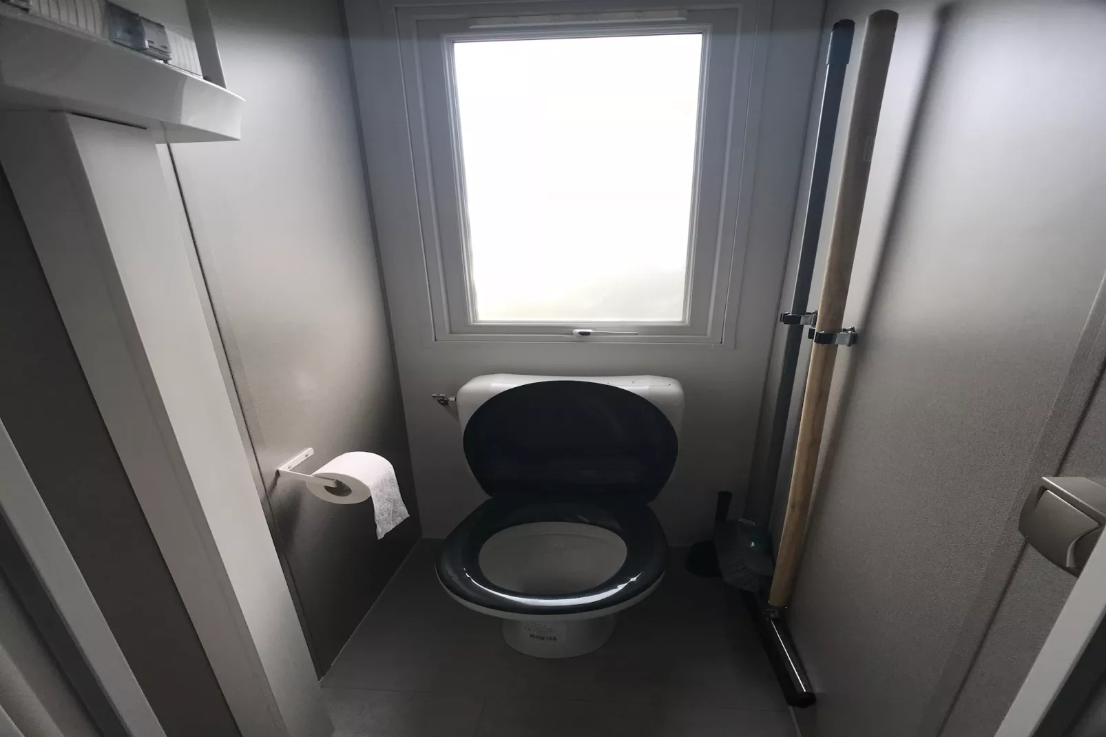 Vakantiepark Bergumermeer 9 - Badkamer