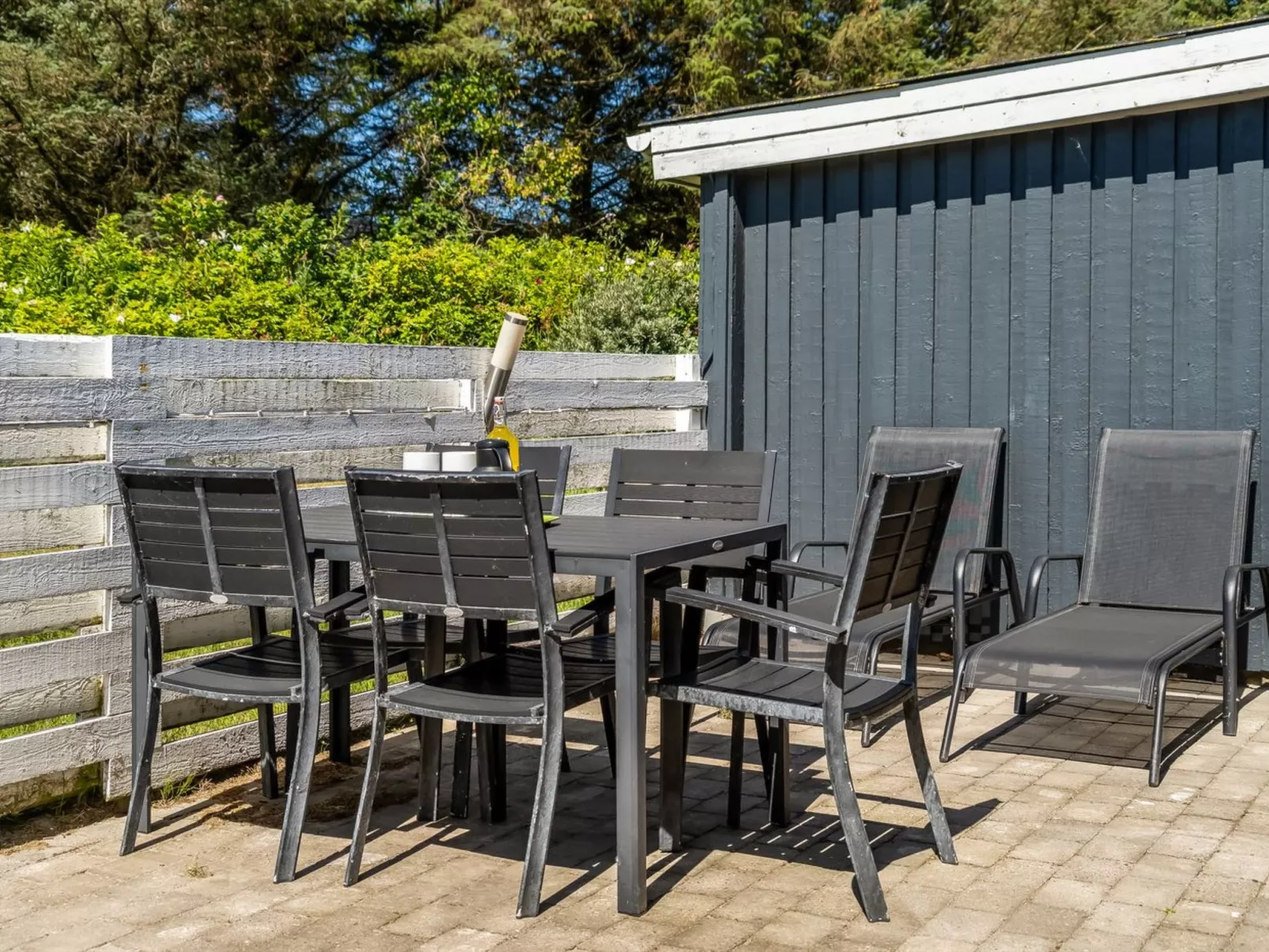"Vilhelmiina" - 350m from the sea - Buiten