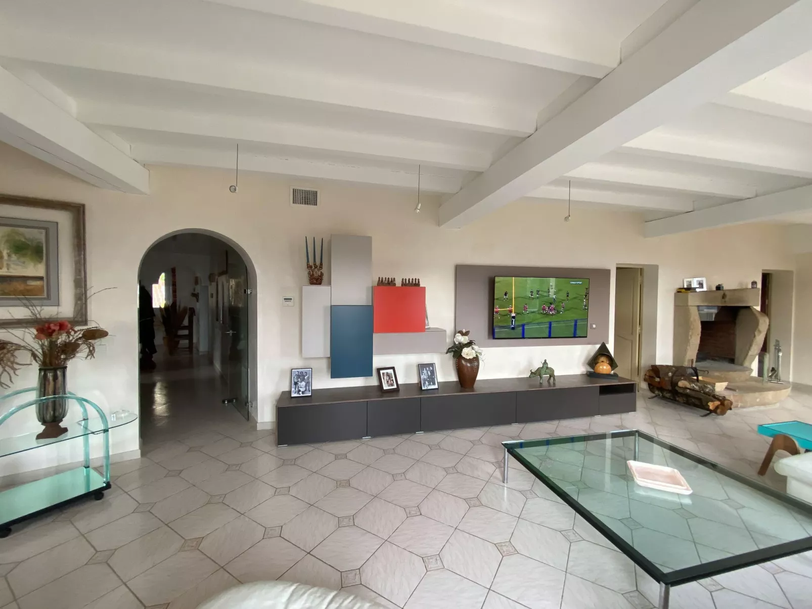 "La Capitelle" - Image-tags.info