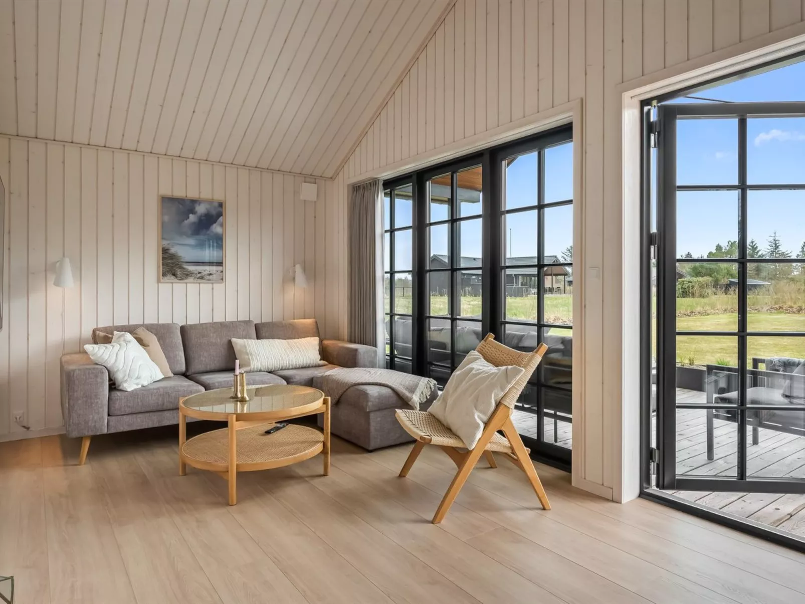 "Emin" - 2.8km from the sea - Binnen