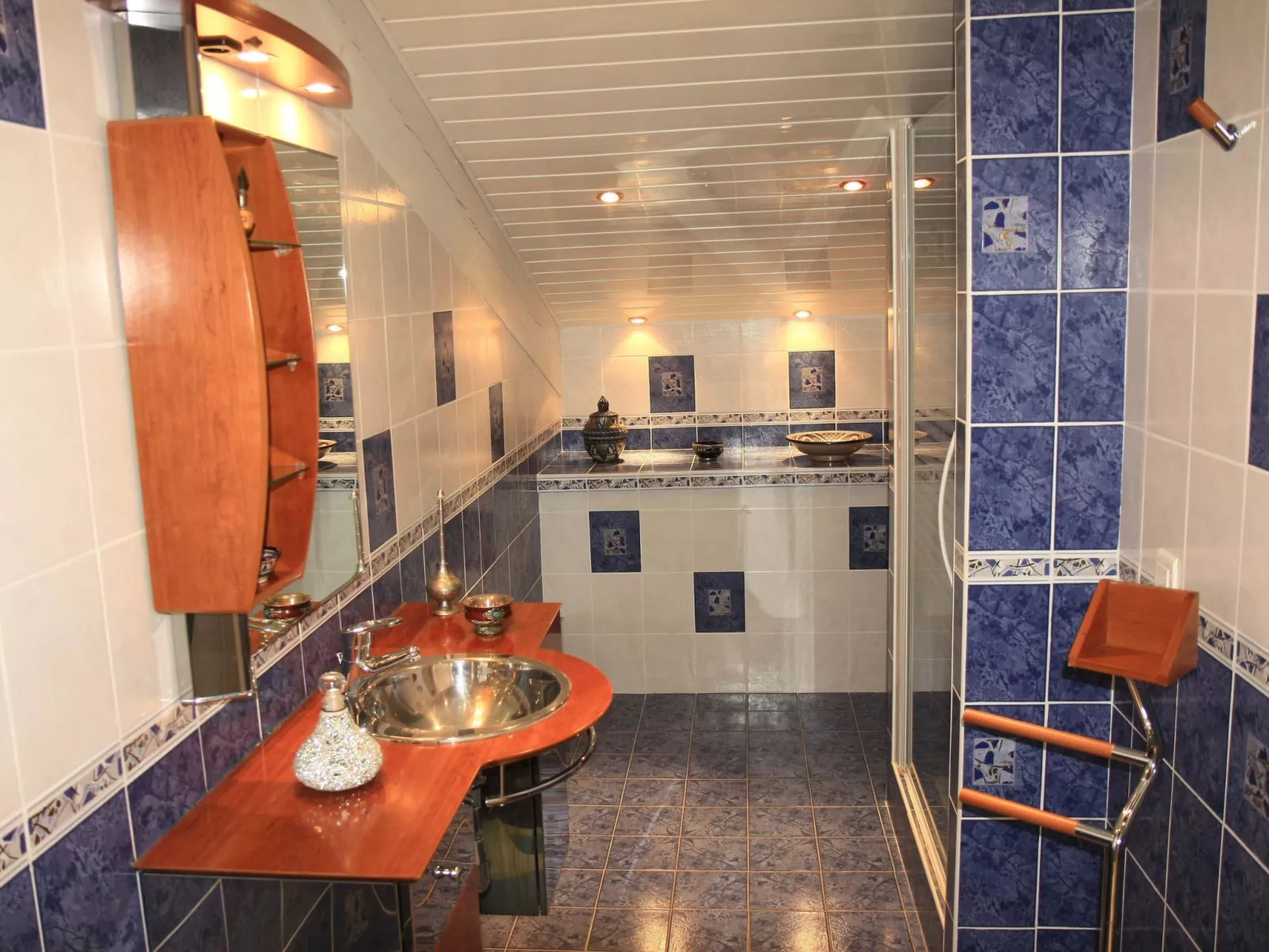 "La Capitelle" - Image-tags.info