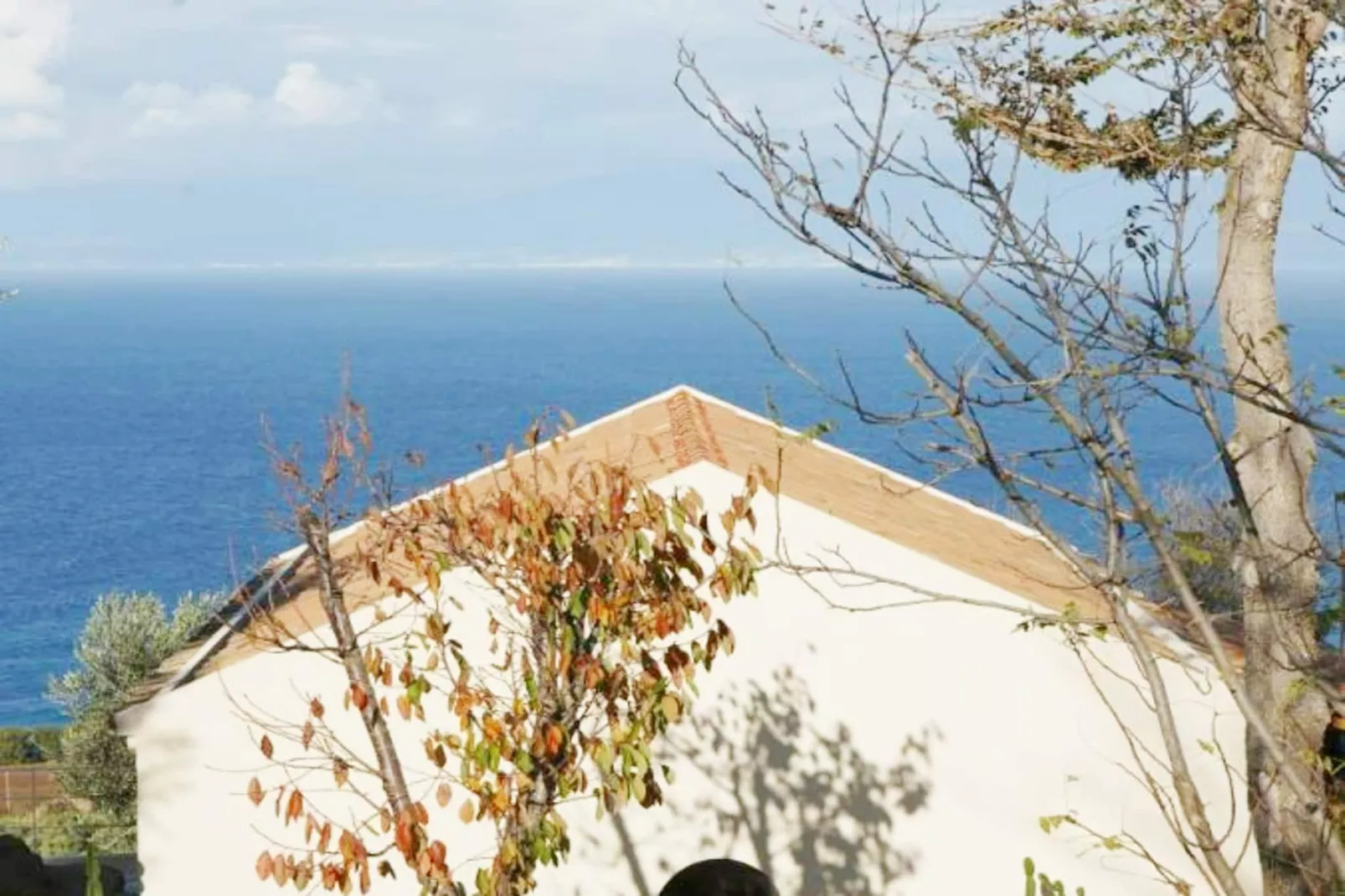 JATU RETREAT - Buitenkant zomer