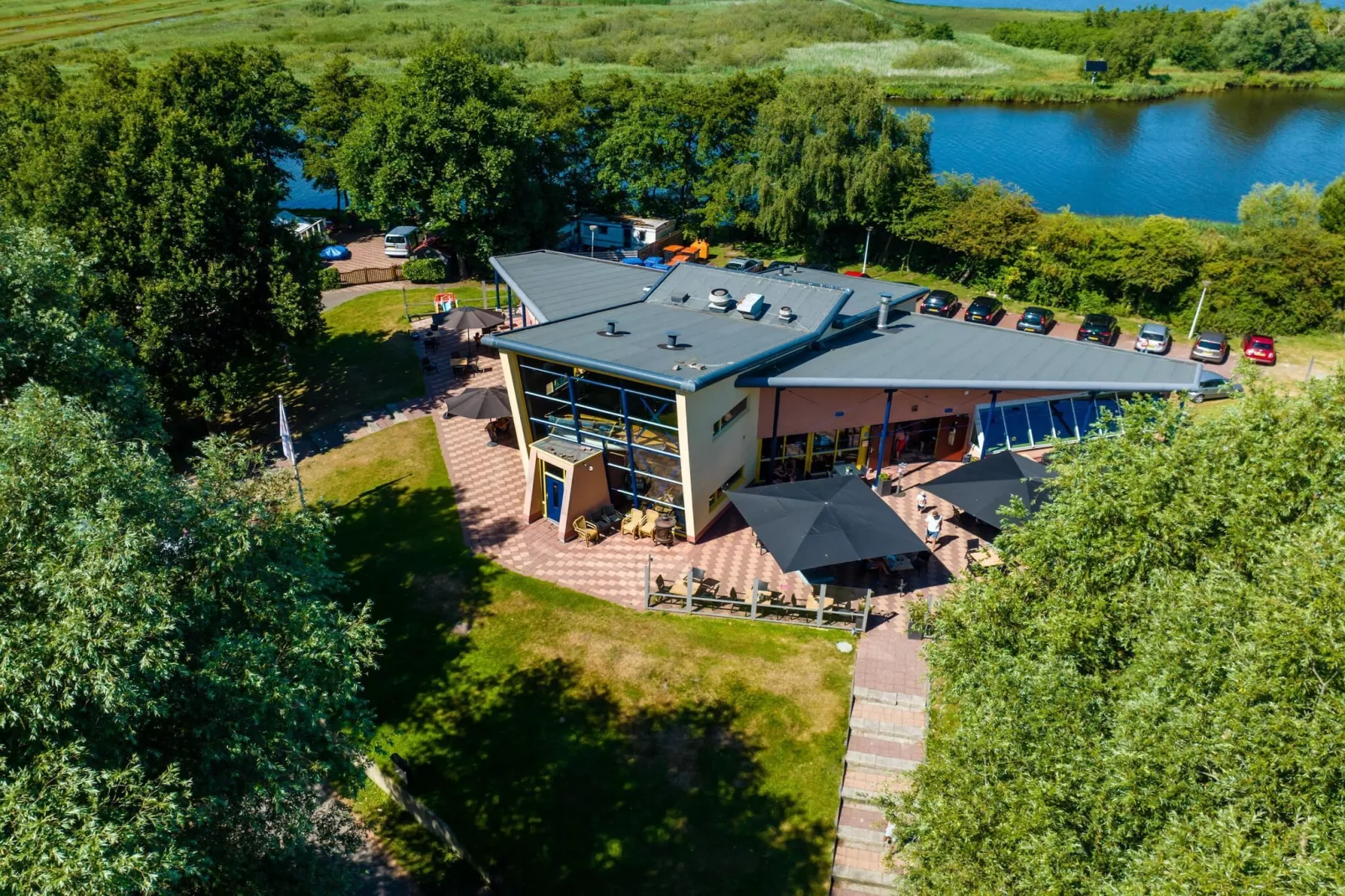 Vakantiepark Bergumermeer 9 - Parkfaciliteiten