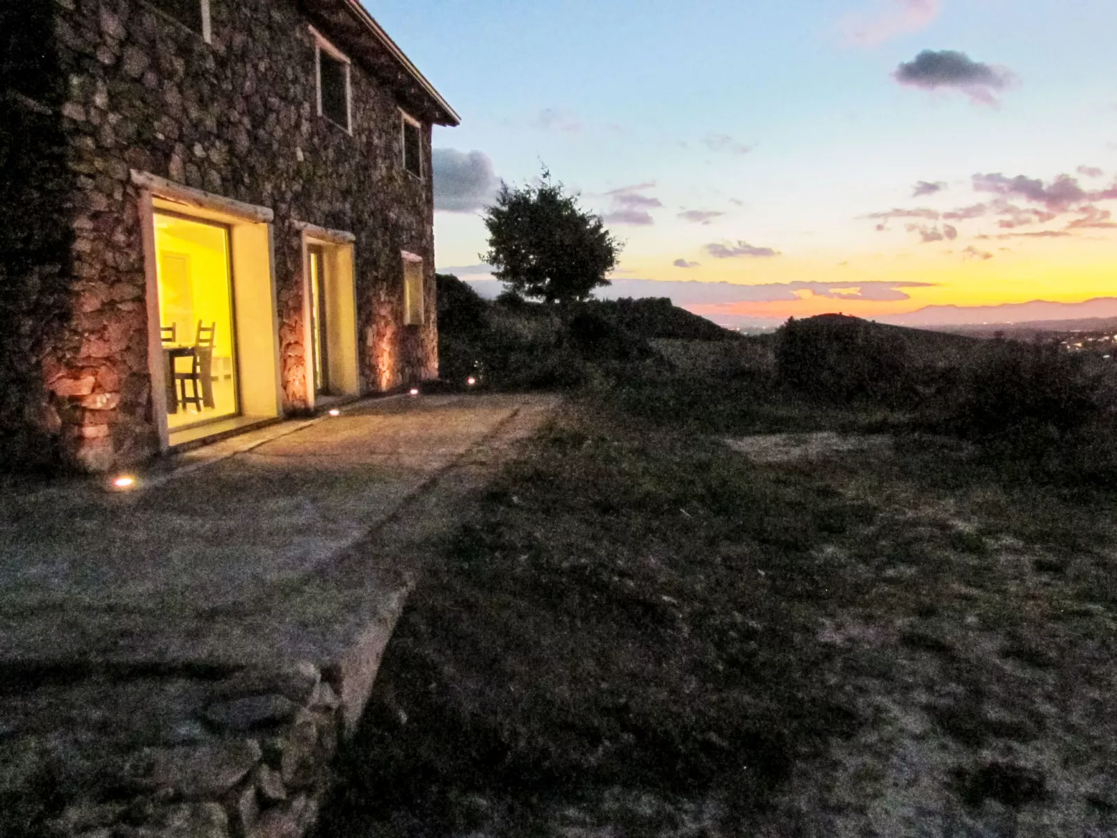 Stone Cottage - Buiten
