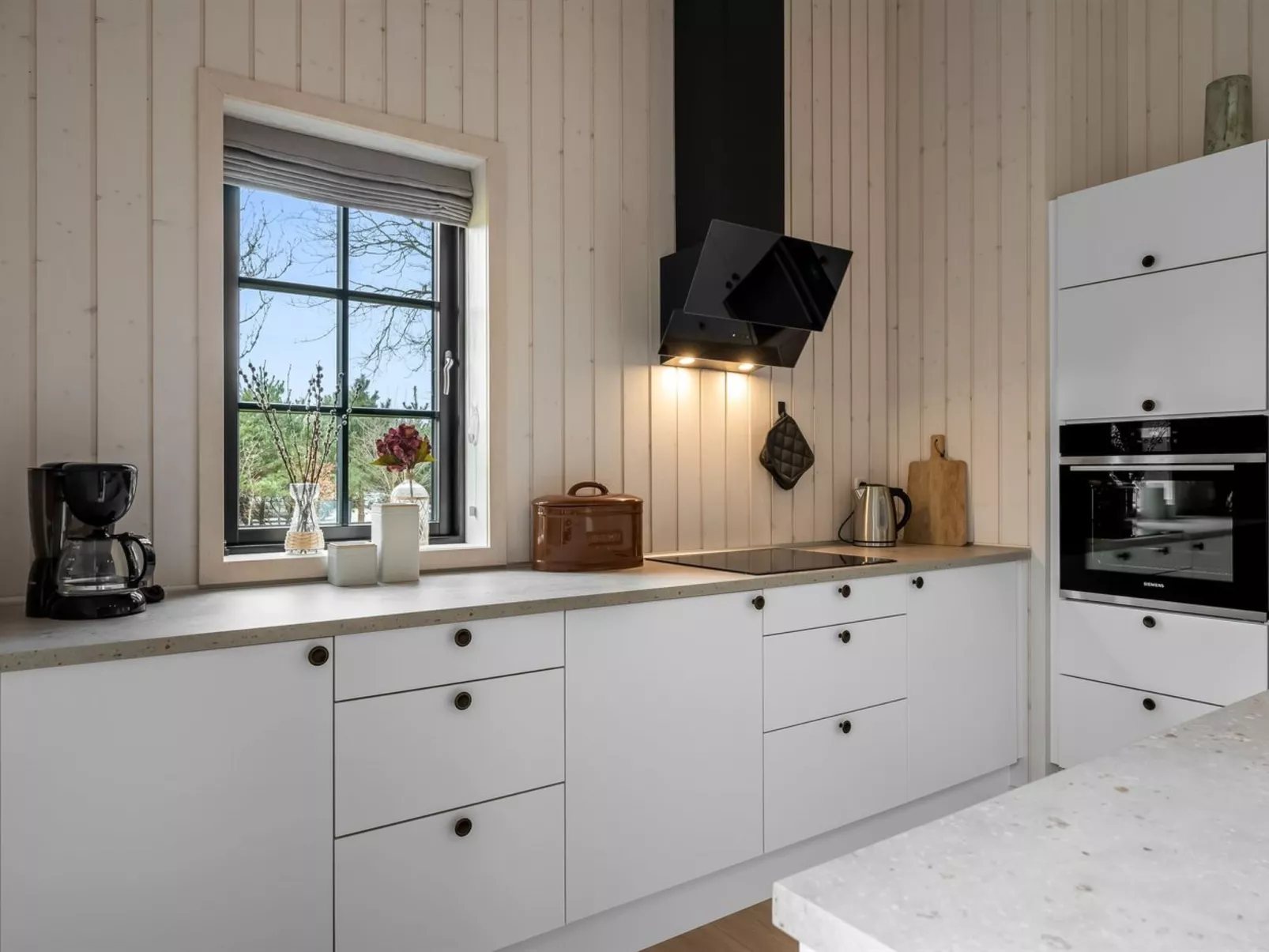 "Emin" - 2.8km from the sea - Binnen