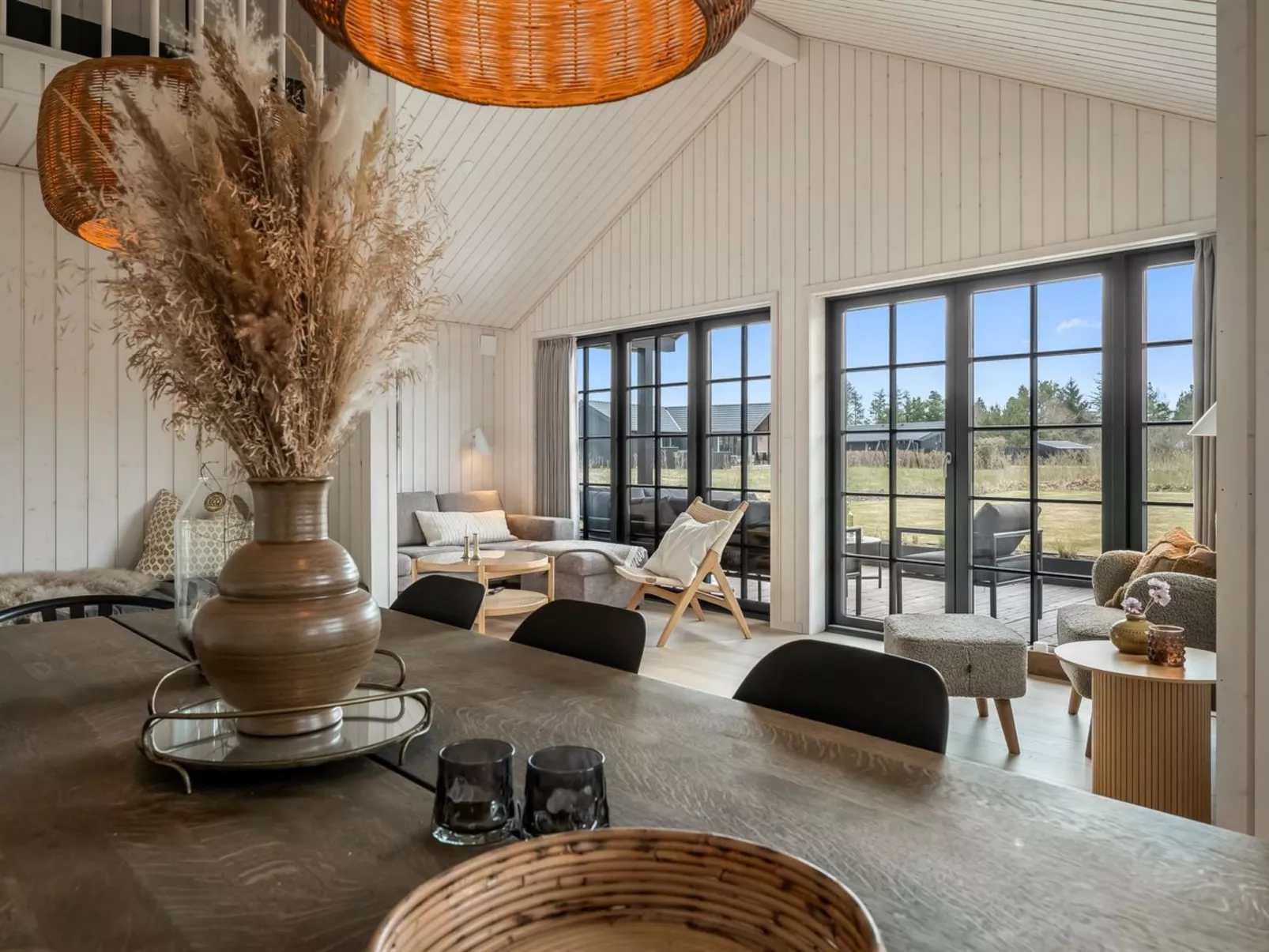 "Emin" - 2.8km from the sea - Binnen