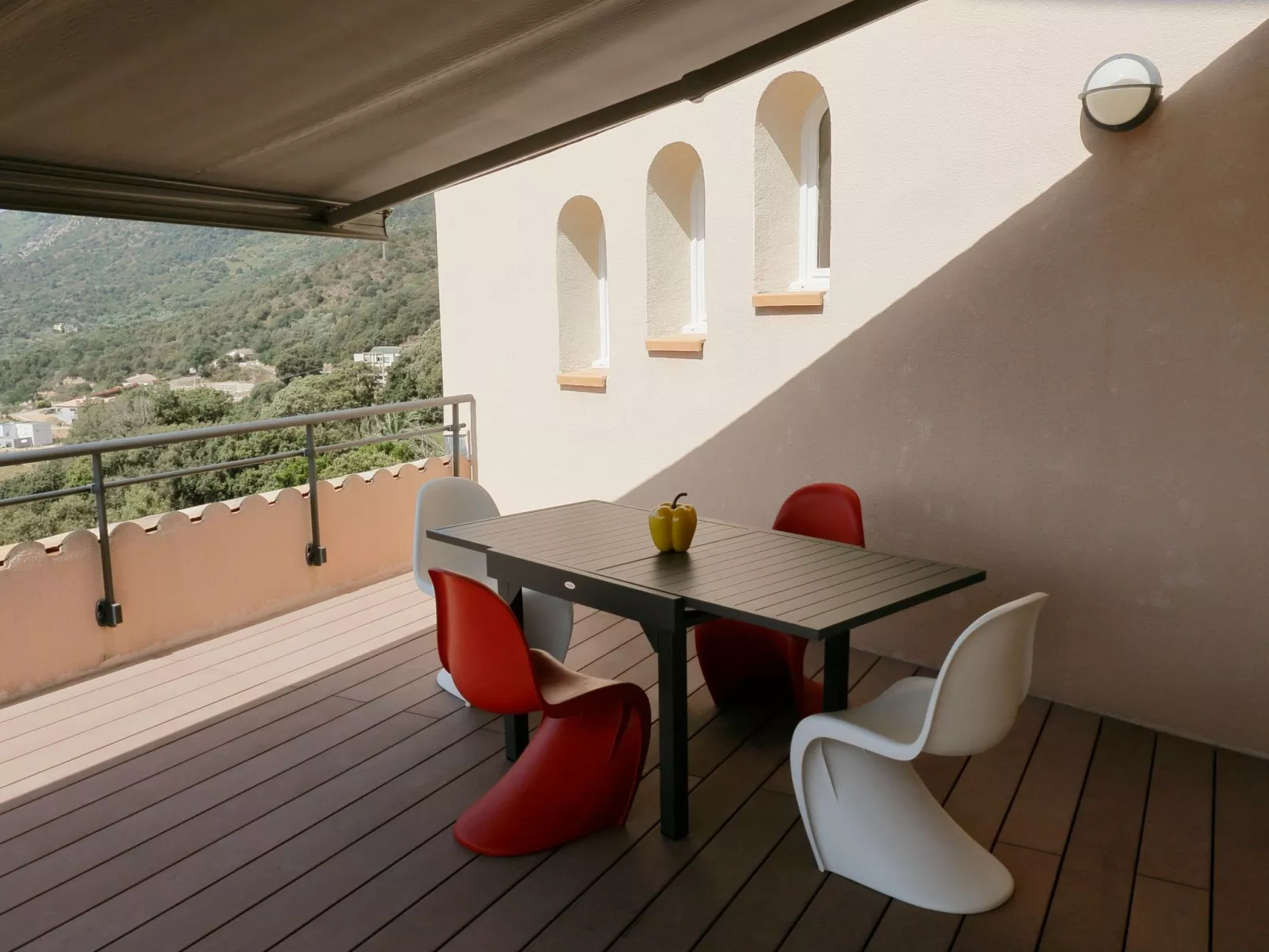 "La Capitelle" - Image-tags.info