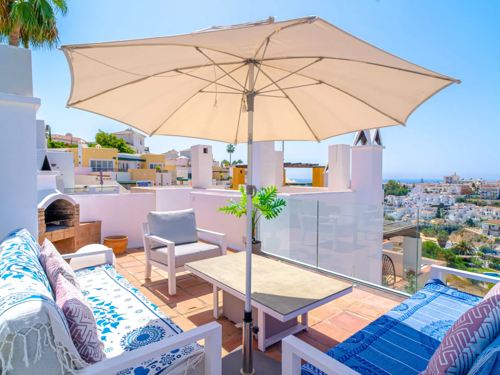 Casa Corazon Burriana by Casasol