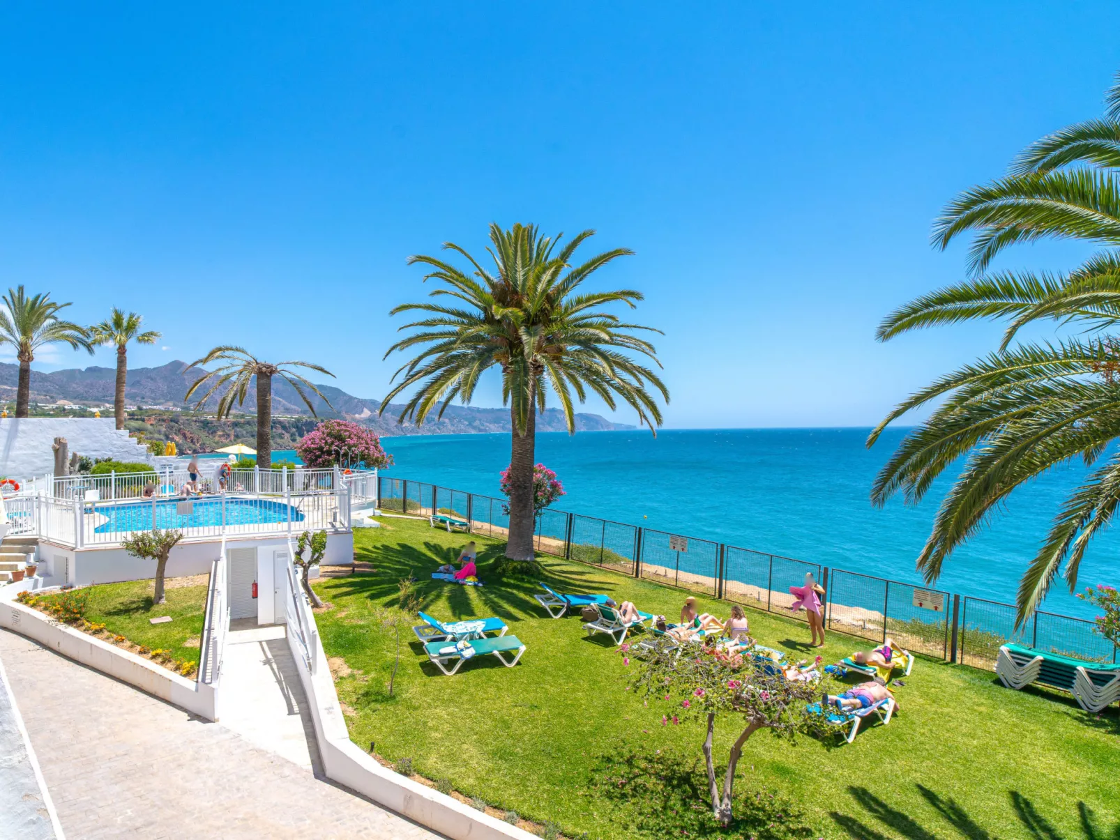Tuhillo E1 Luxury Seaview by Casasol