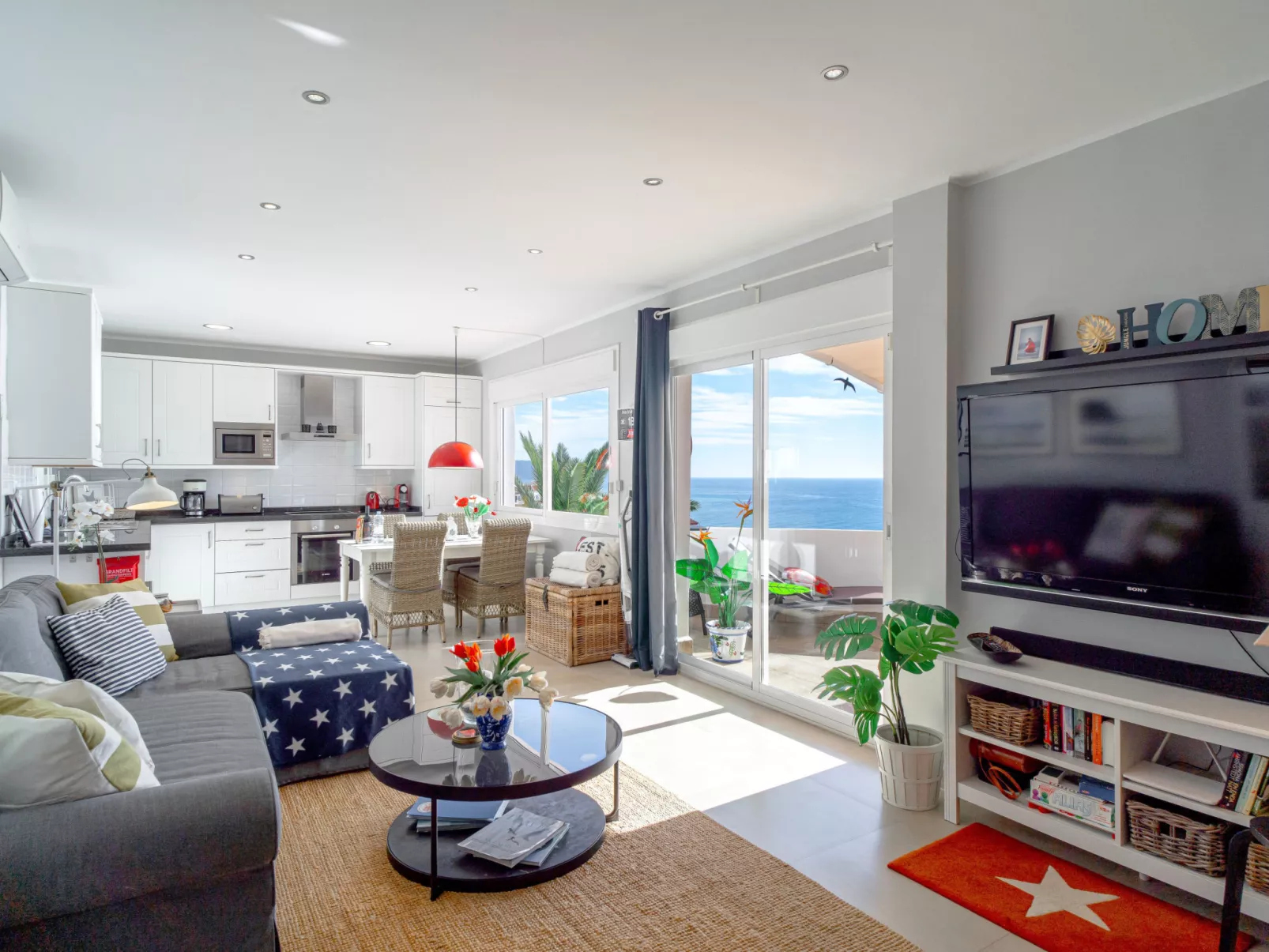 Vistas del Mar by Casasol