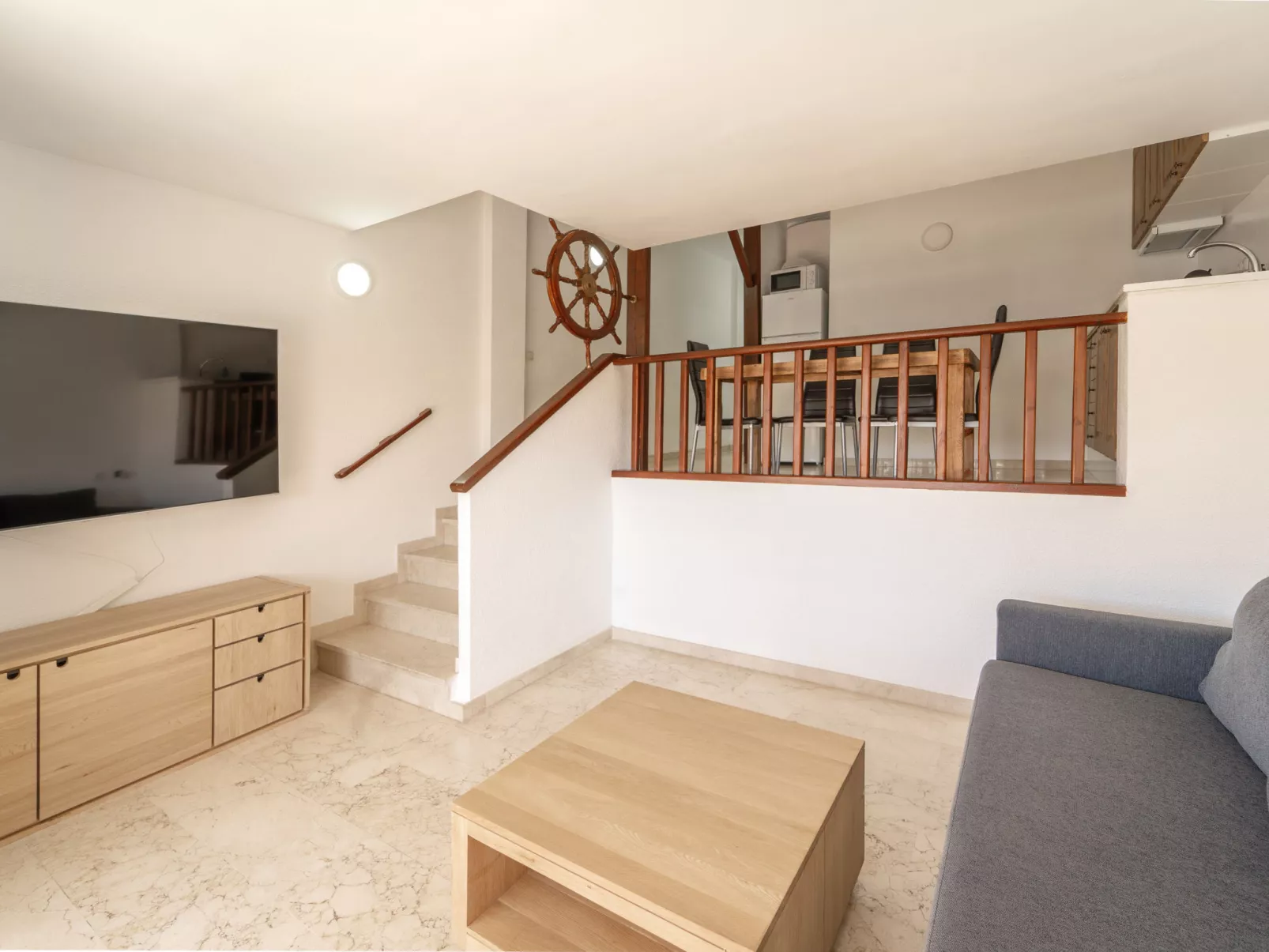 WELCS APARTAMENTO 145 EMP con vistas al canal