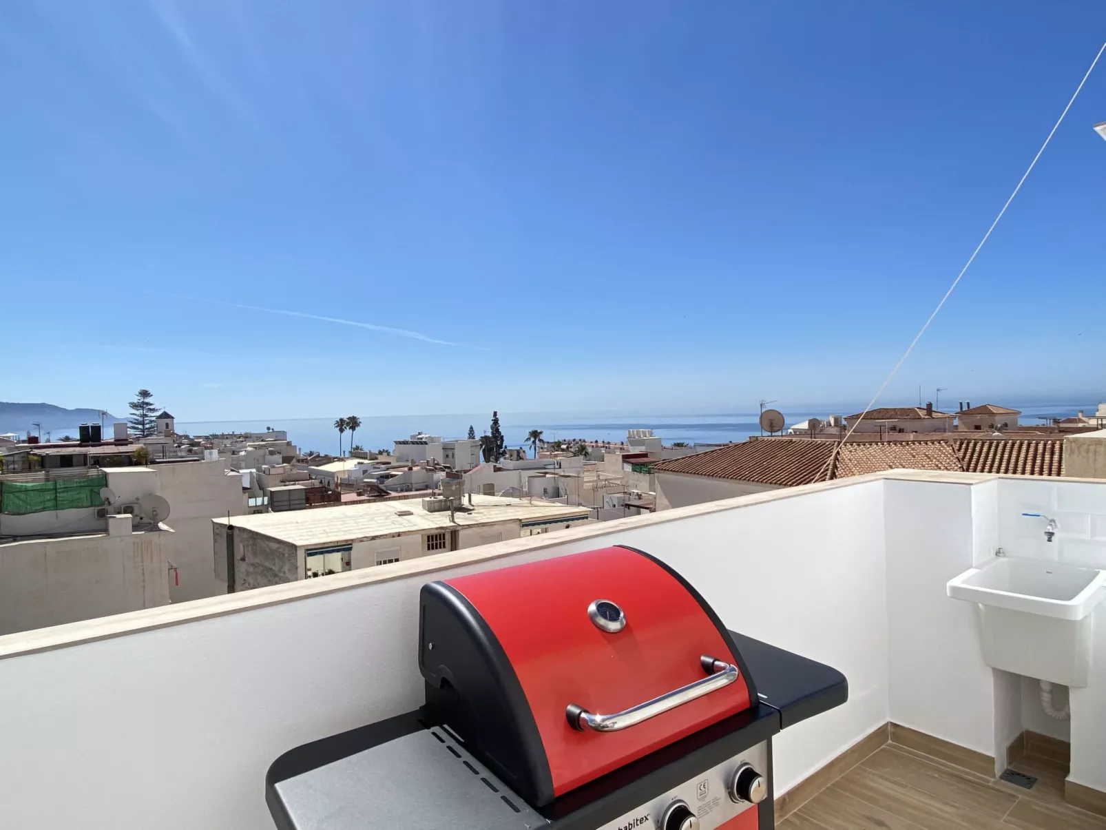 Centro Life Seaview by Casasol