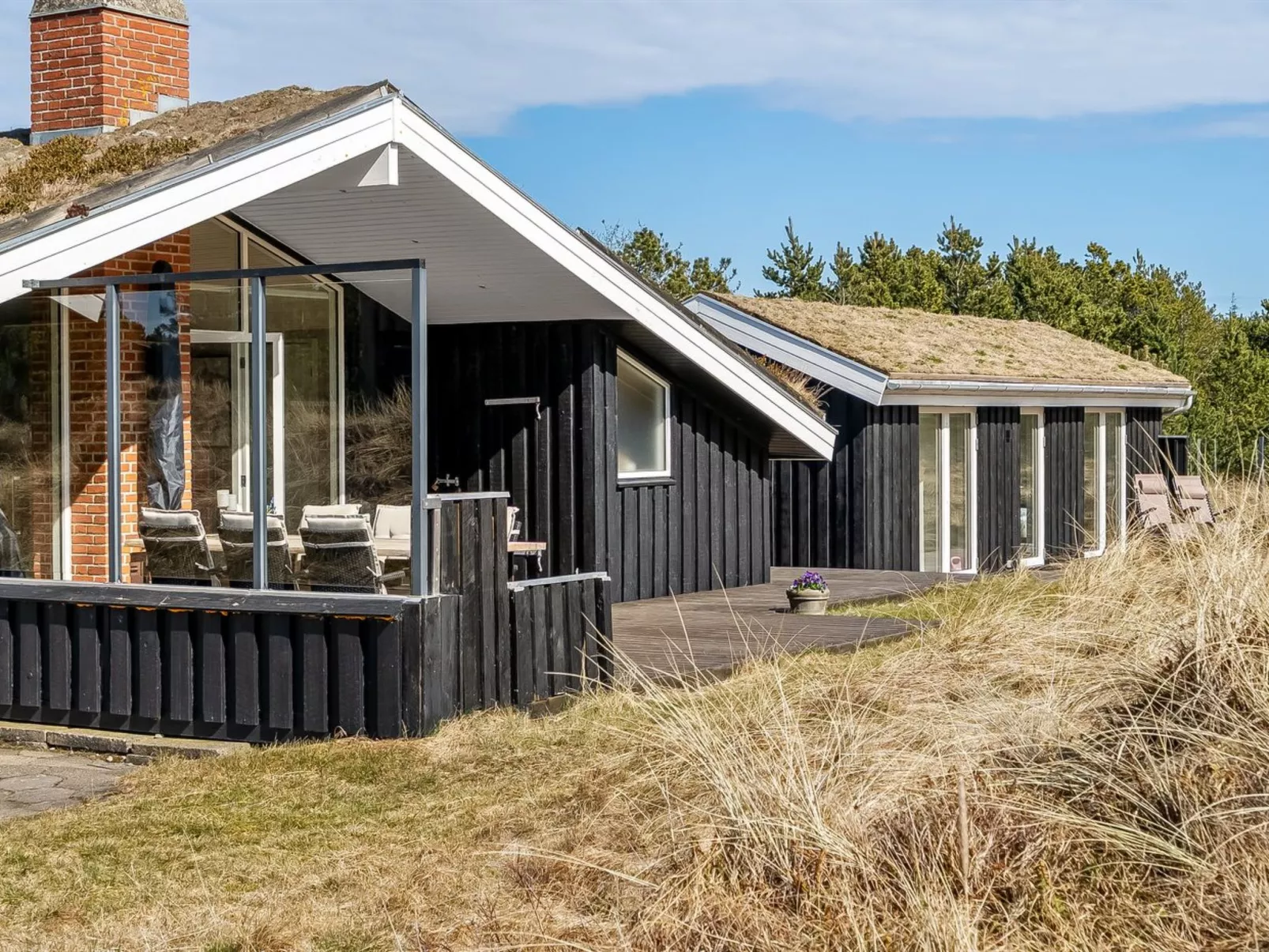 "Steinunn" - 600m from the sea