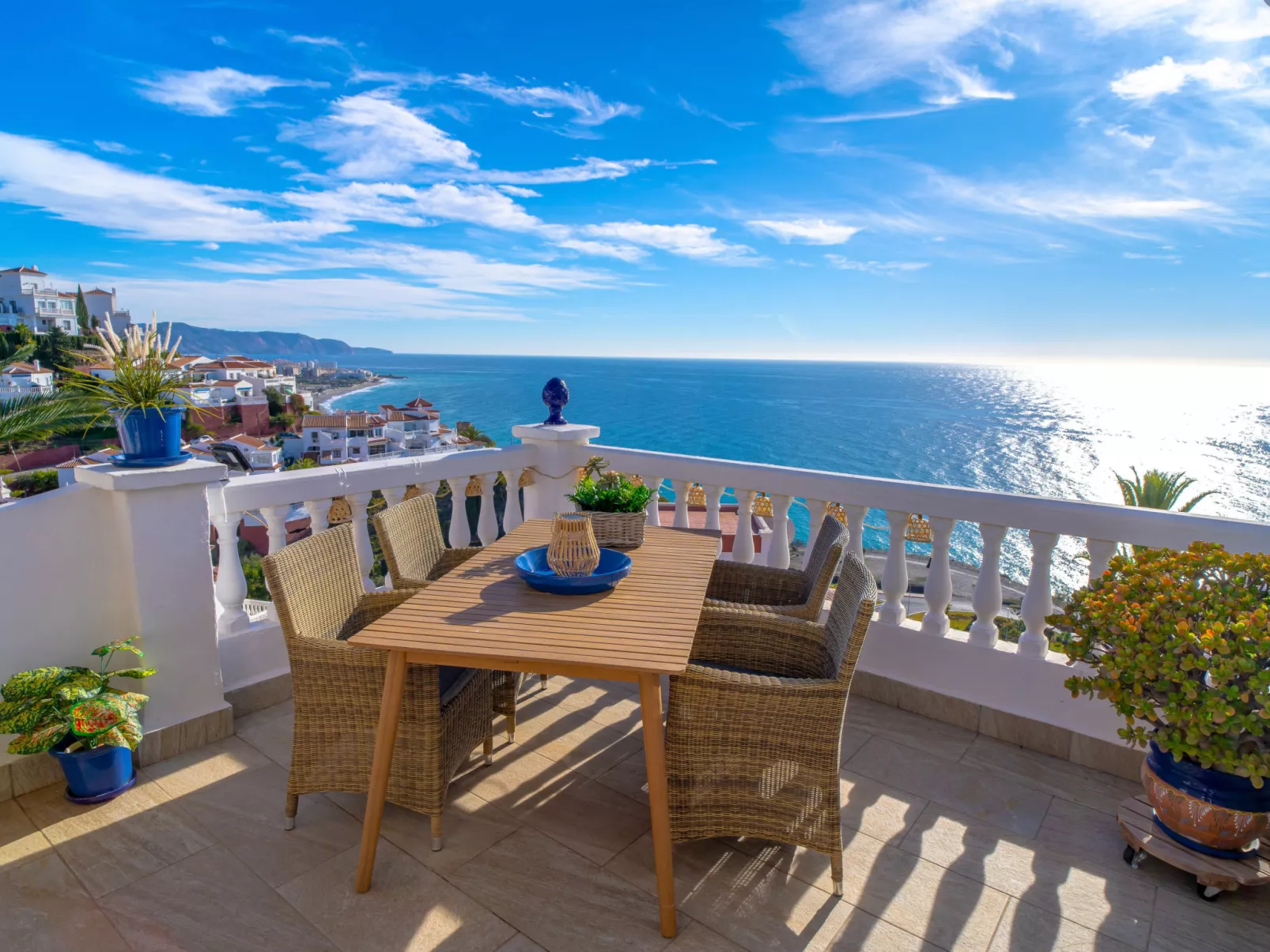 Vistas del Mar by Casasol