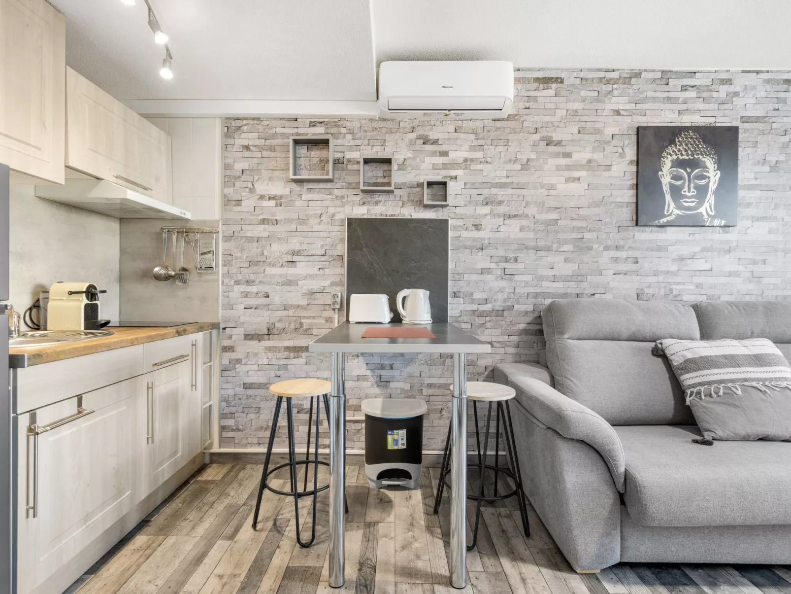 WELCS ESTUDIO 156 PDA en el centro