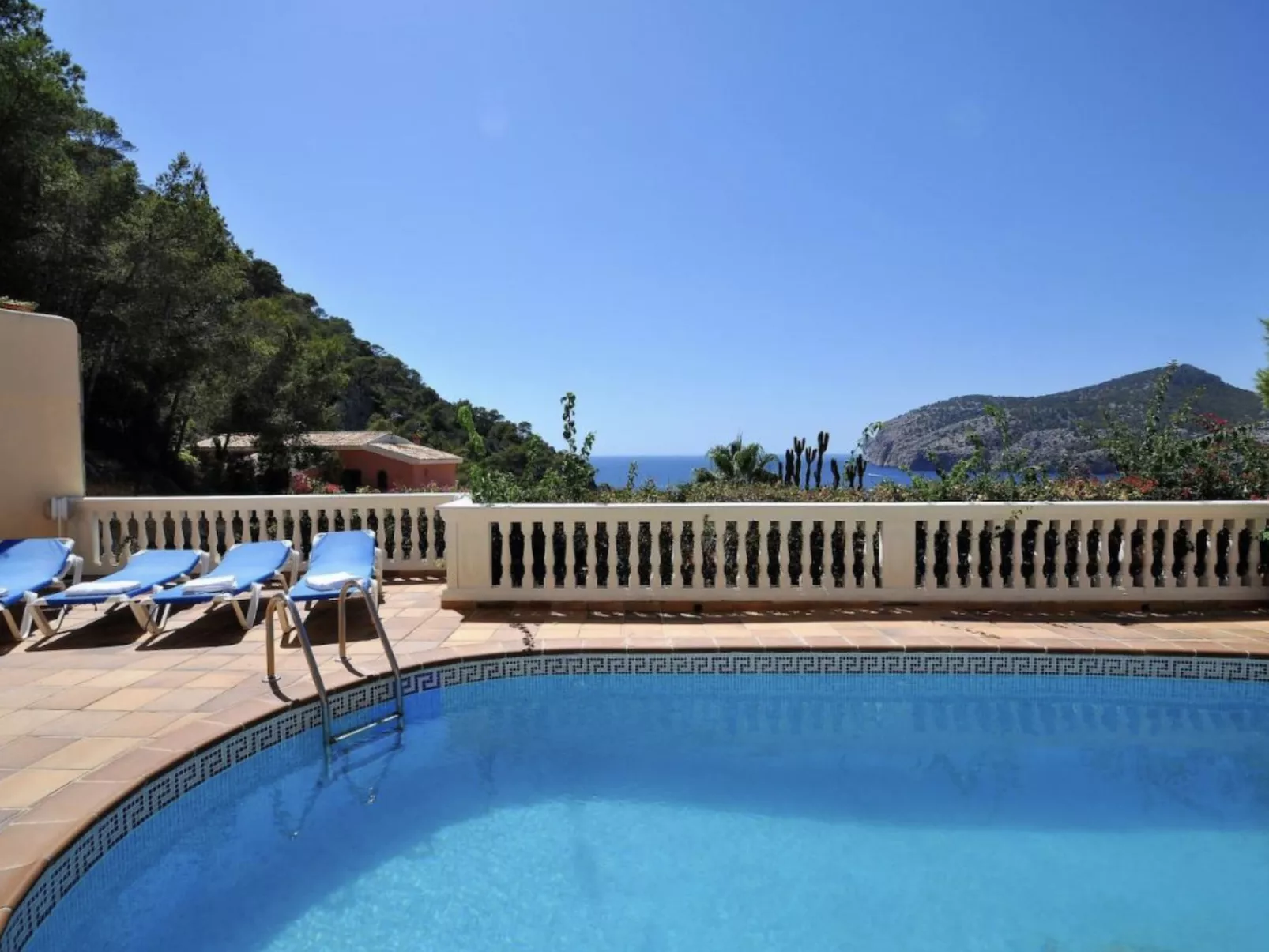 VILLA CAMP DE MAR SEA VIEW