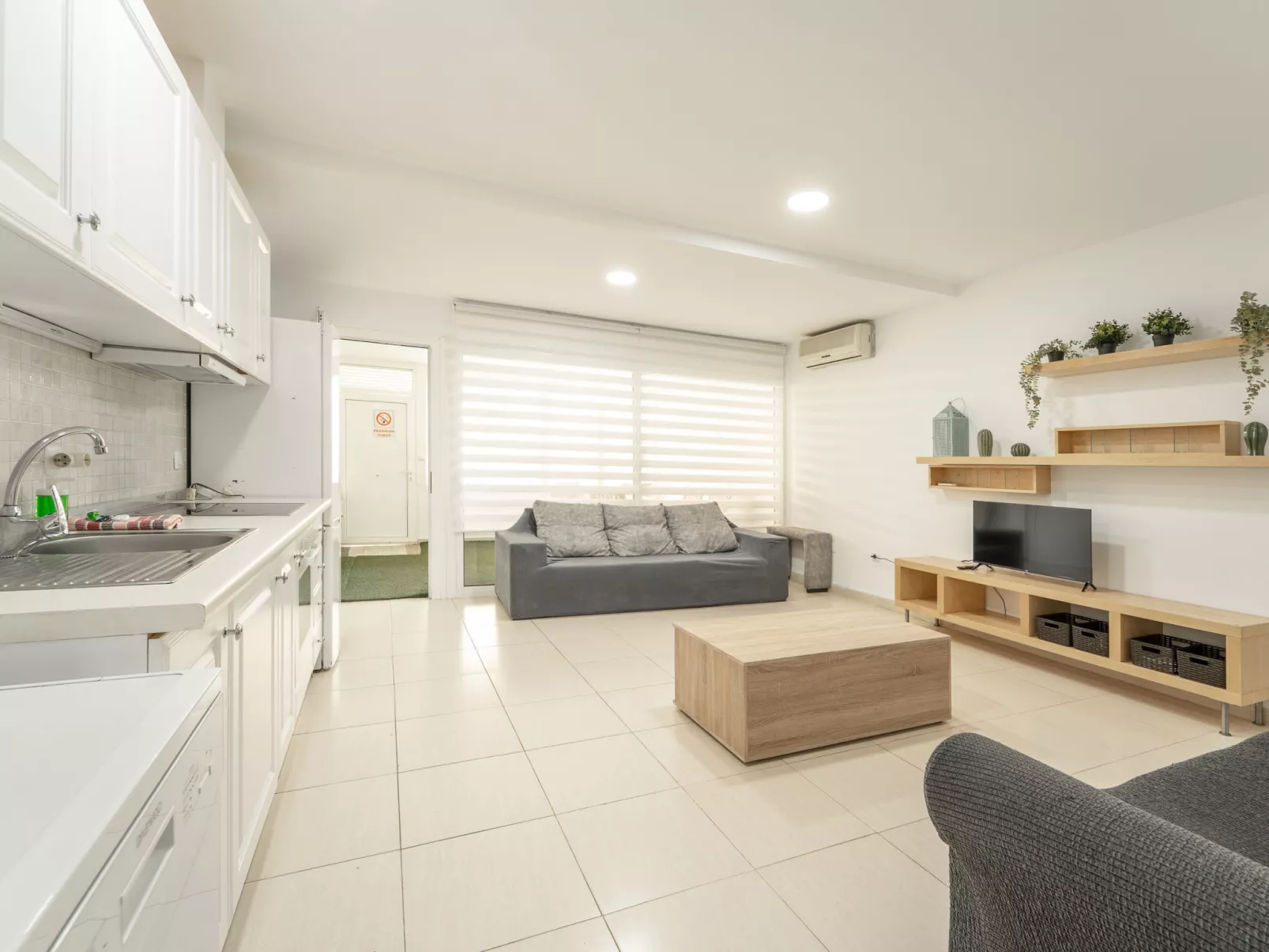 WELCS APARTAMENTO 133 EMP con piscina comunitaria