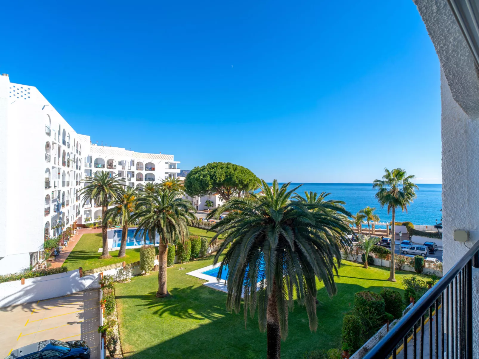 Carabeo 28 Apartment by Casasol