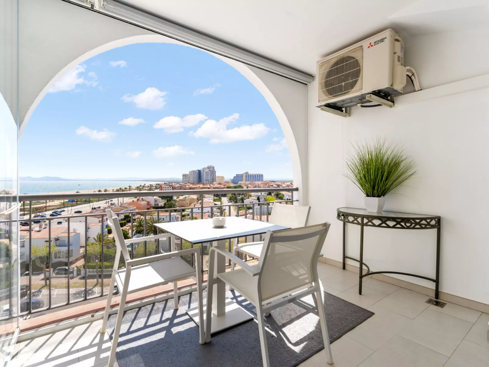 WELCS ESTUDIO 057 EMP Frente al Mar