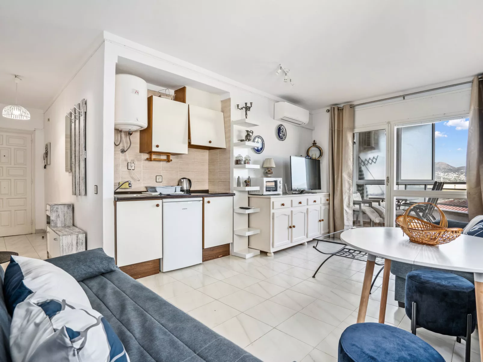 WELCS APARTAMENTO 226 EMP frente al Canal