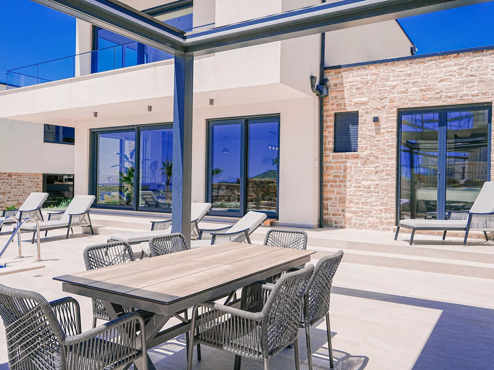 Primosten Hills - North