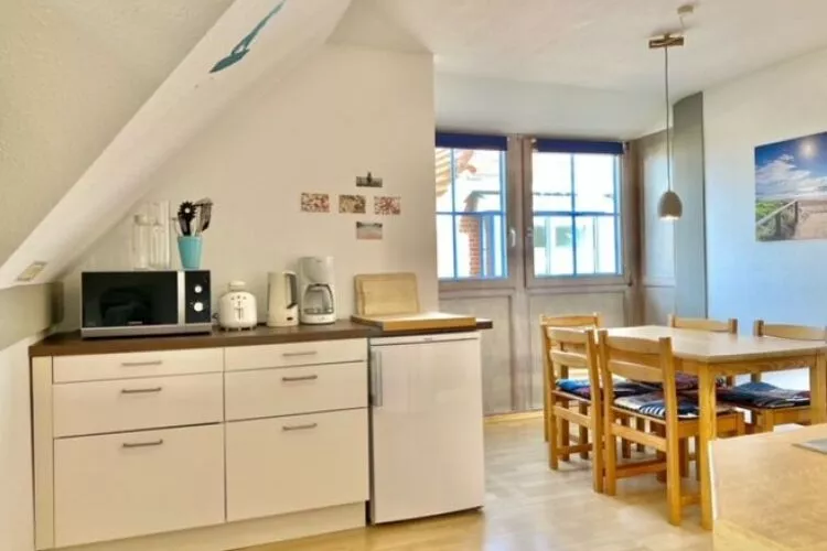 2-Raum-App / 48 qm / 18 DG rechts Kajüte 4 / 4 Pers-Keuken