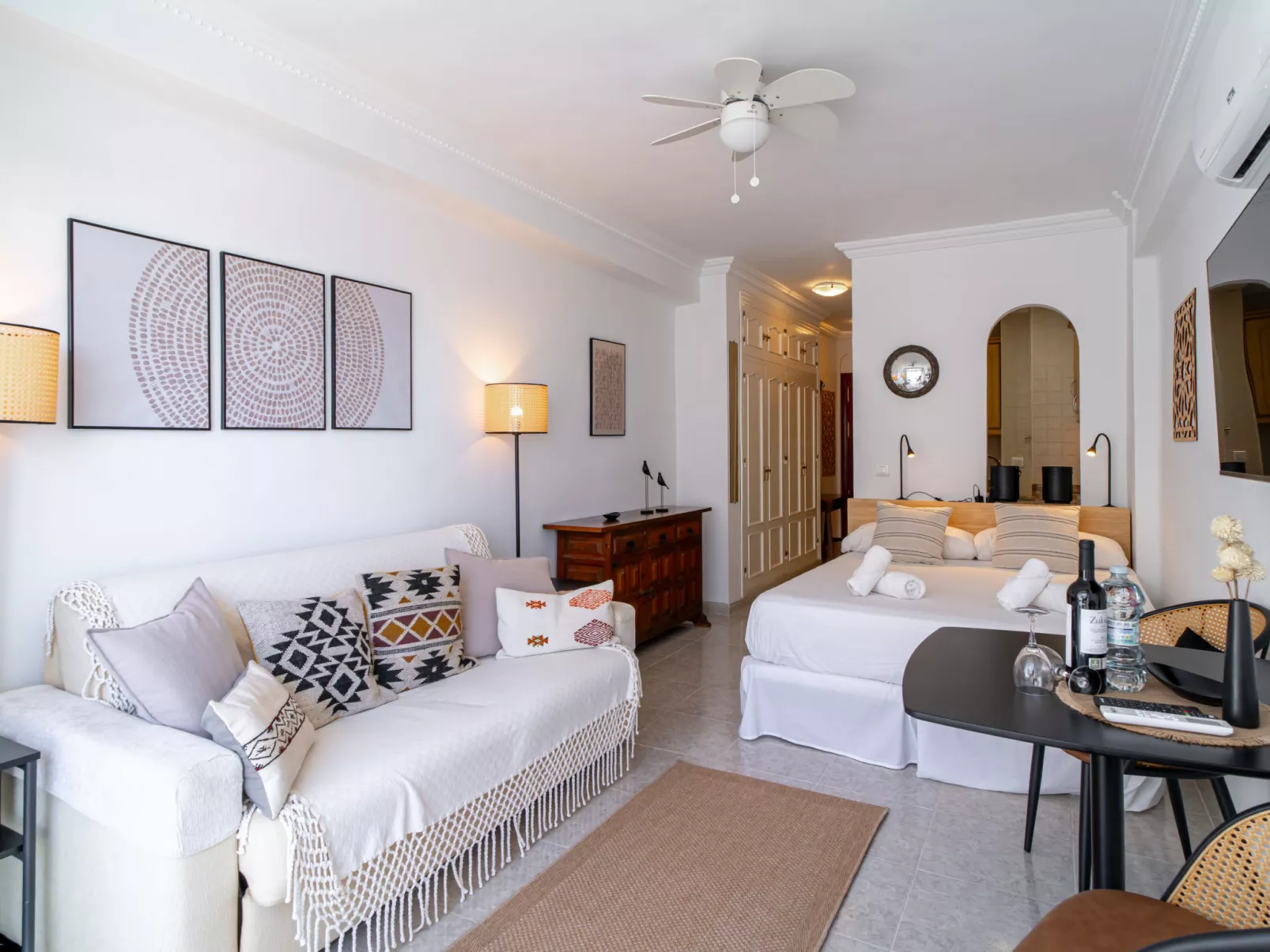 Urban Alhambra Studio by Casasol