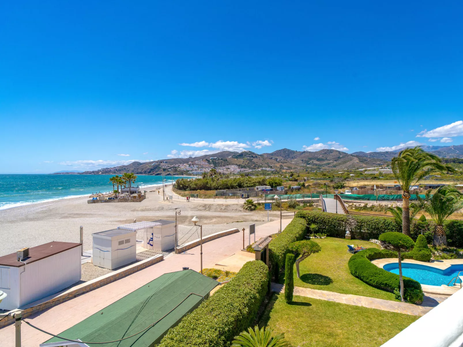 Stella Maris Beachfront 1J by Casasol - Buiten