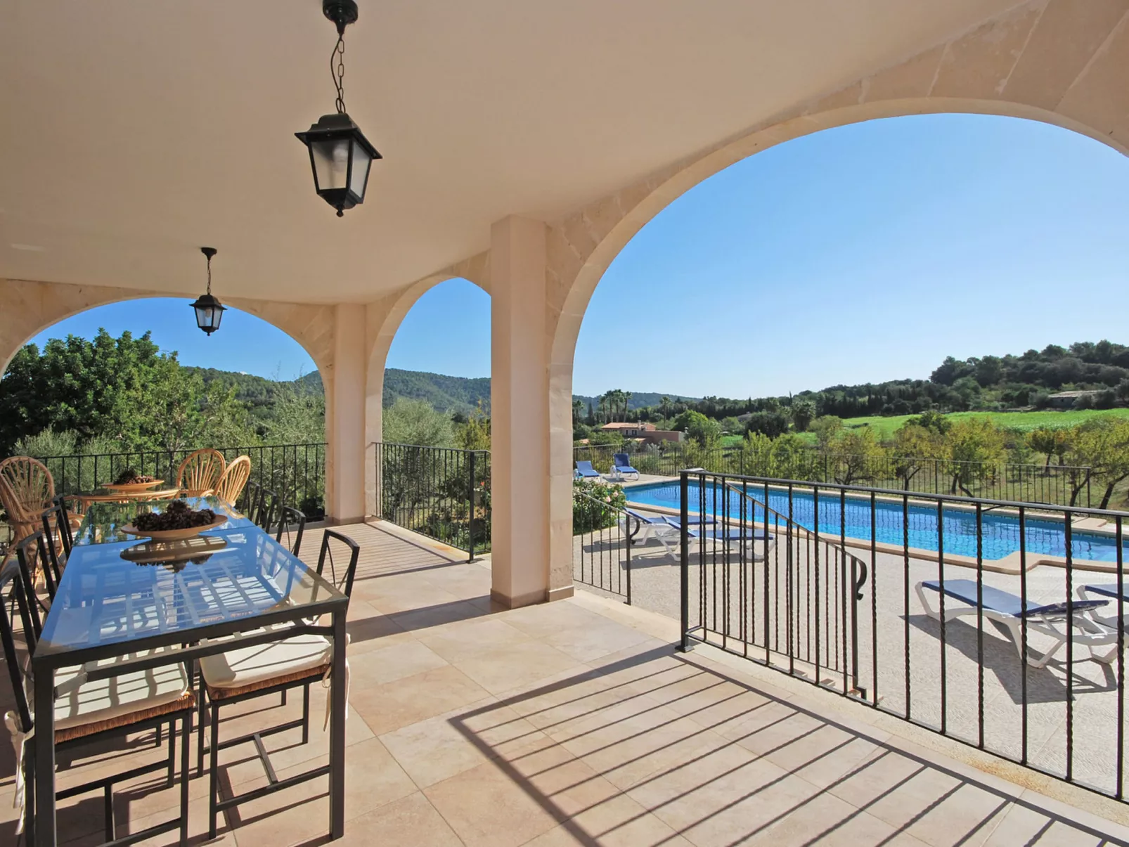 Pla de ses rotes - Buiten