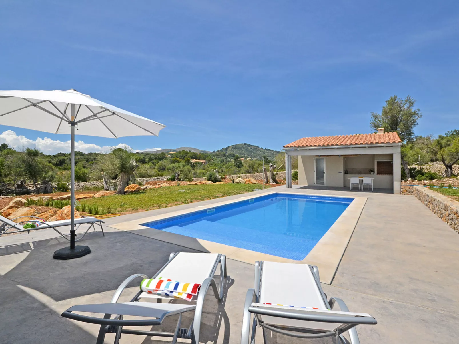 Ses Veyetes - Buiten