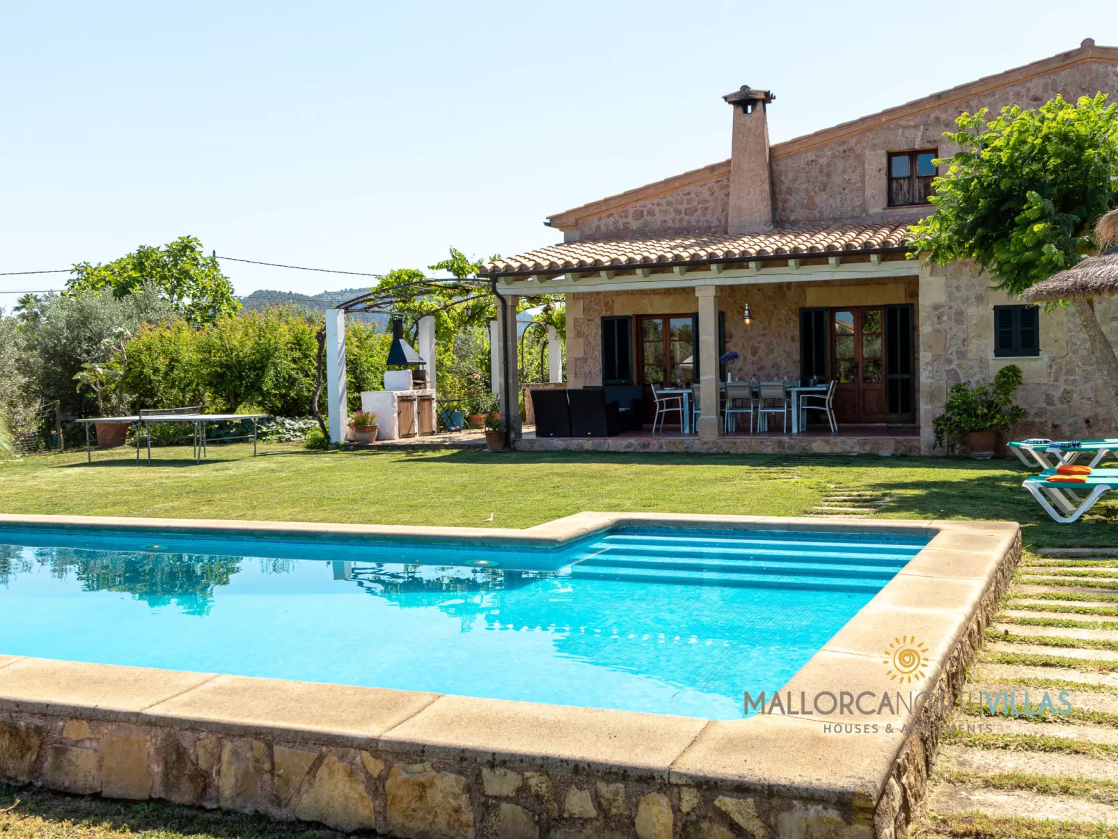 Cal Mercader Gran Villa con Piscina y Jardín - Buiten