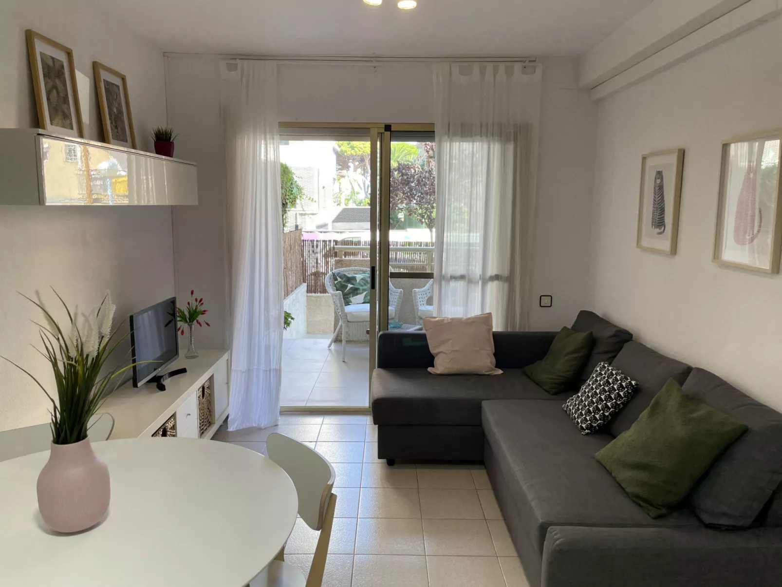 LA PINEDA HOLIDAY APARTMENT - Binnen