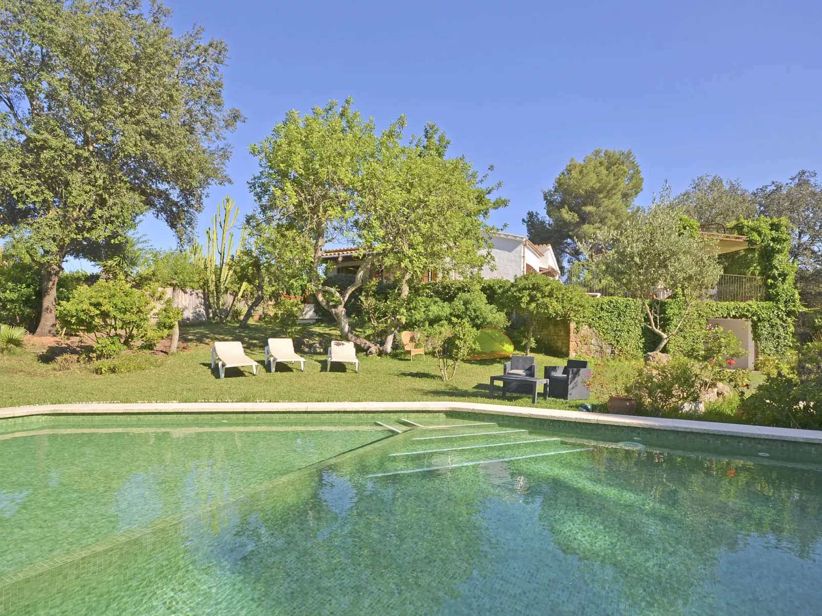 Spiros &quot-Camp Roig&quot- - Buiten