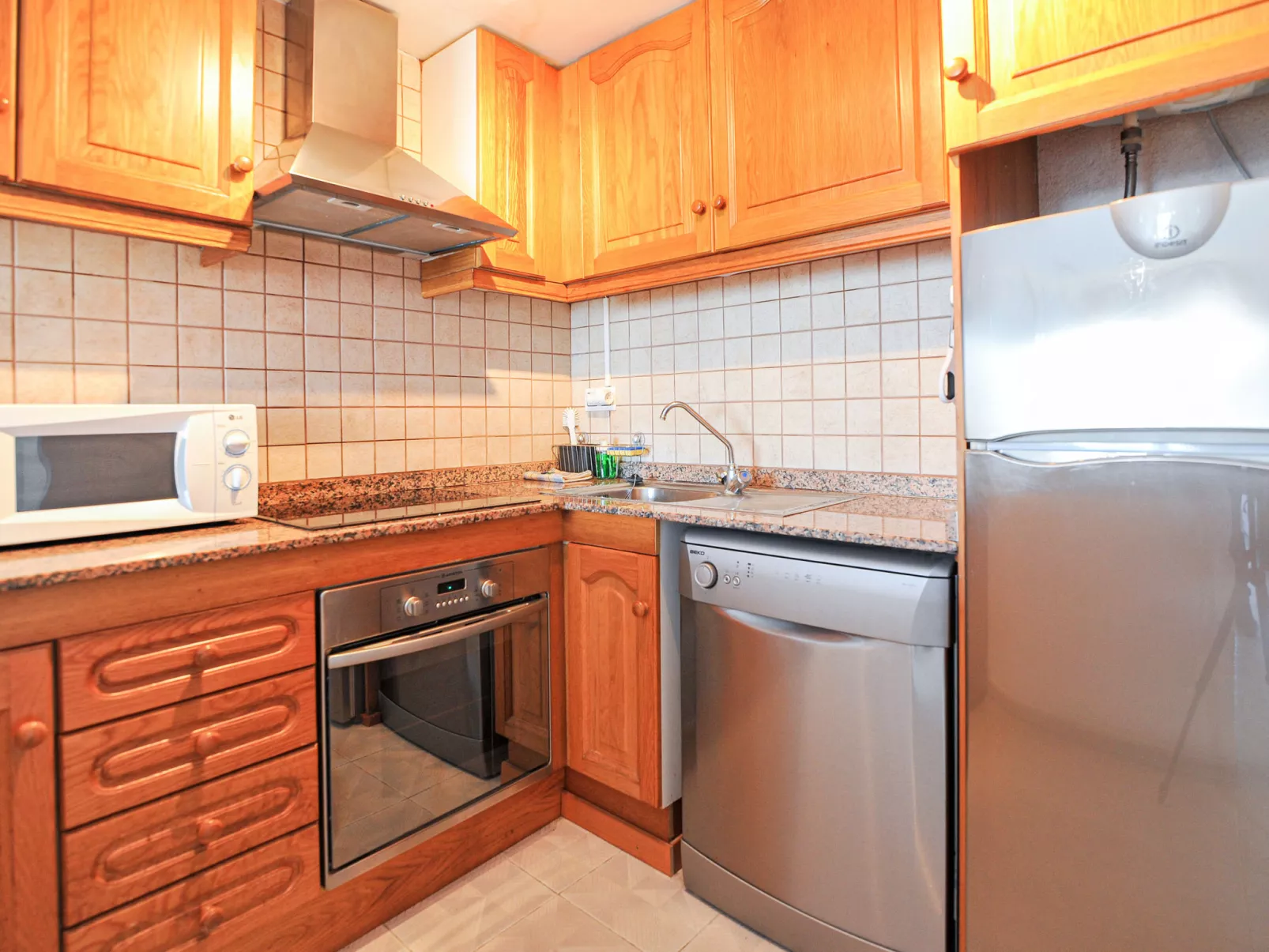 WELCS APARTAMENTO 118 EMP con vistas al canal - Binnen