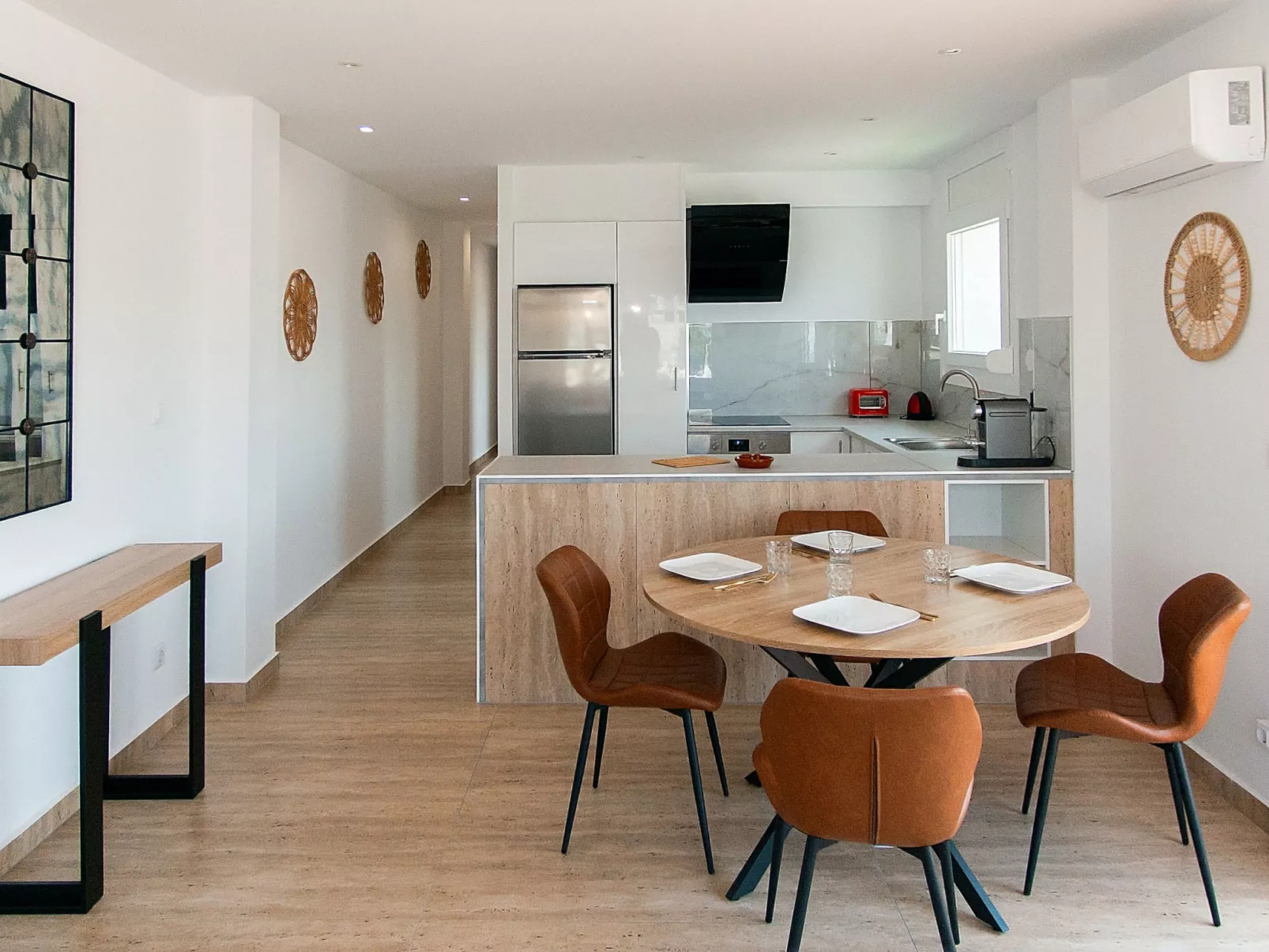 WELCS APARTAMENTO 263 EMP con vistas al canal - Binnen