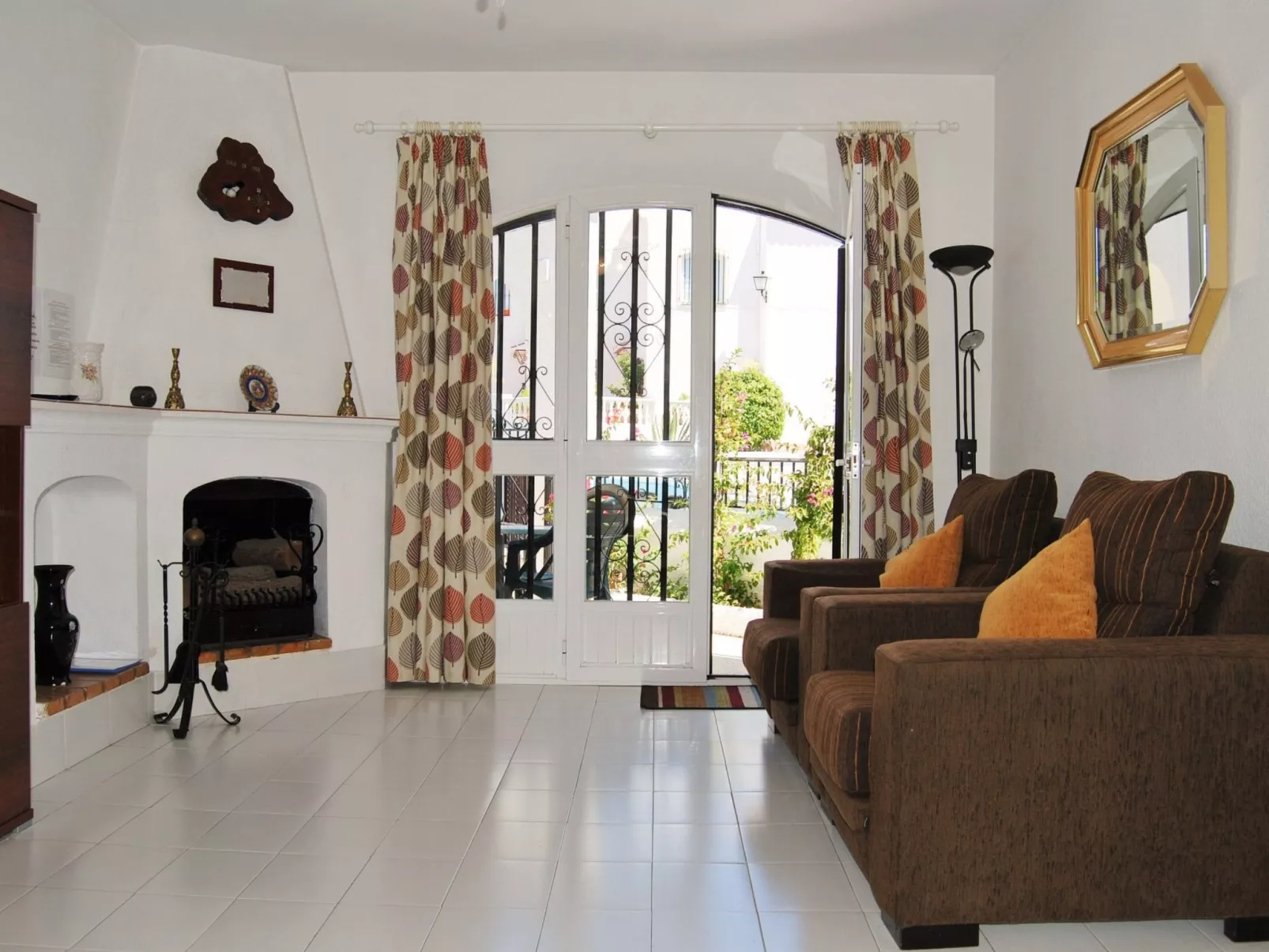 Los Pinos 25 Villas by Casasol - Binnen