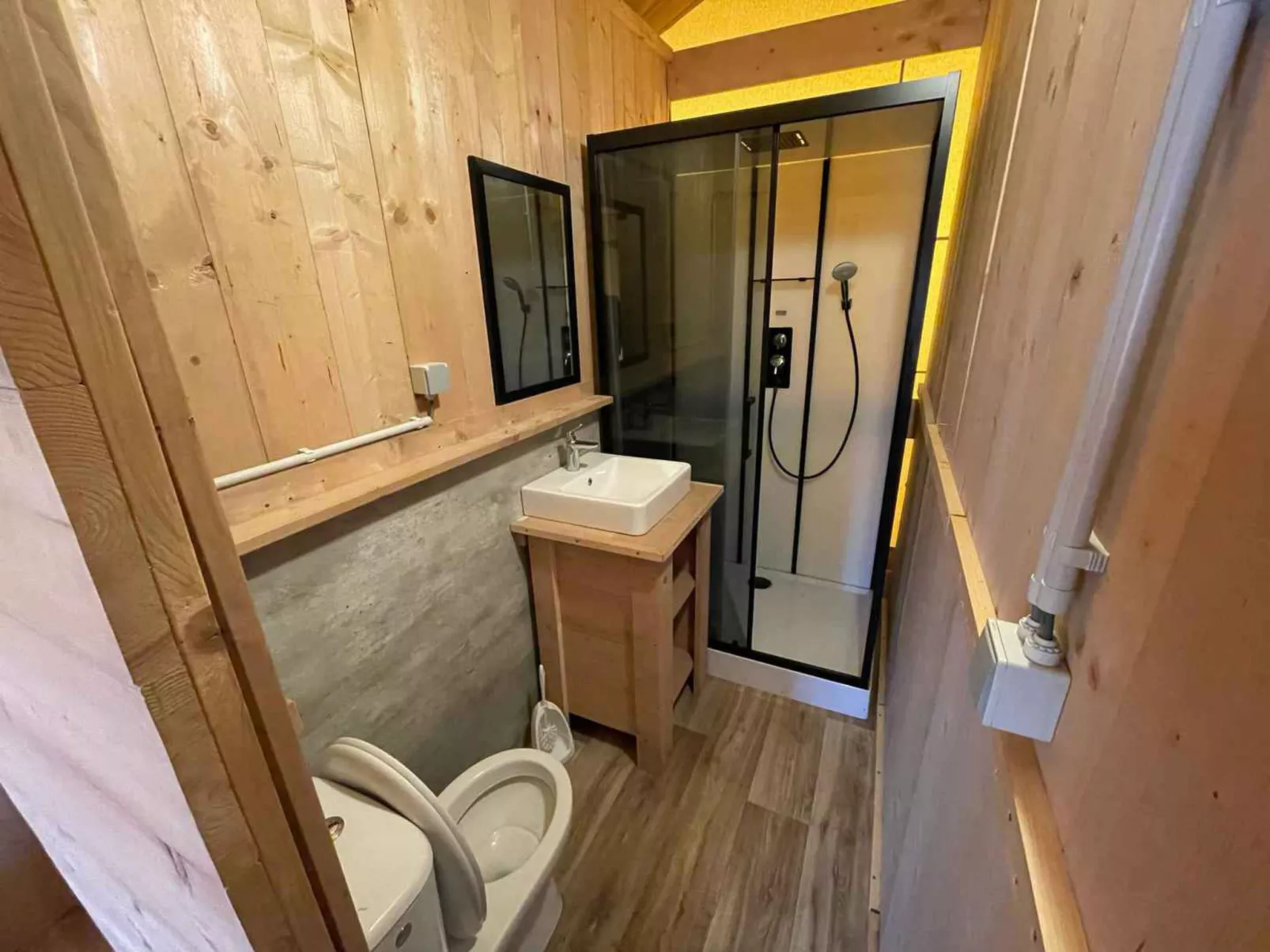 Vakantiepark Klein Strand - Glamping 4p - Binnen