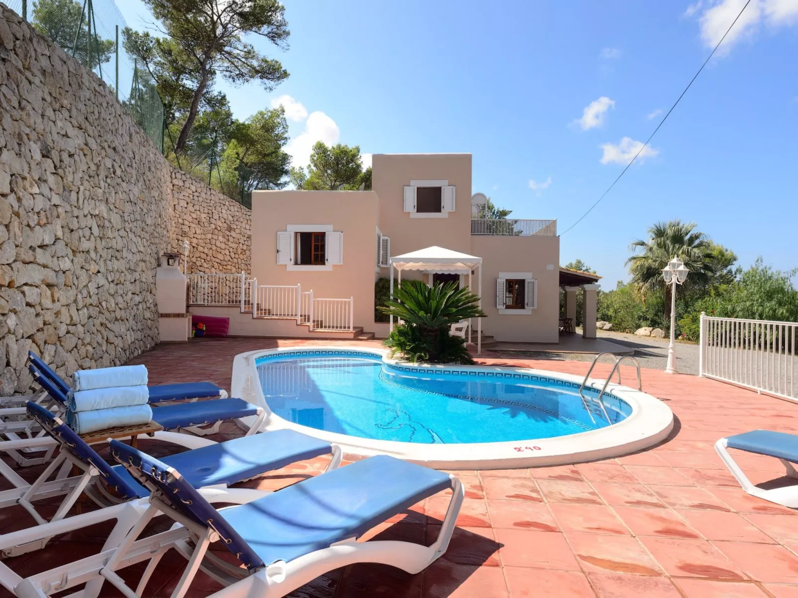 VILLA SA DESCUBERTA - Buiten