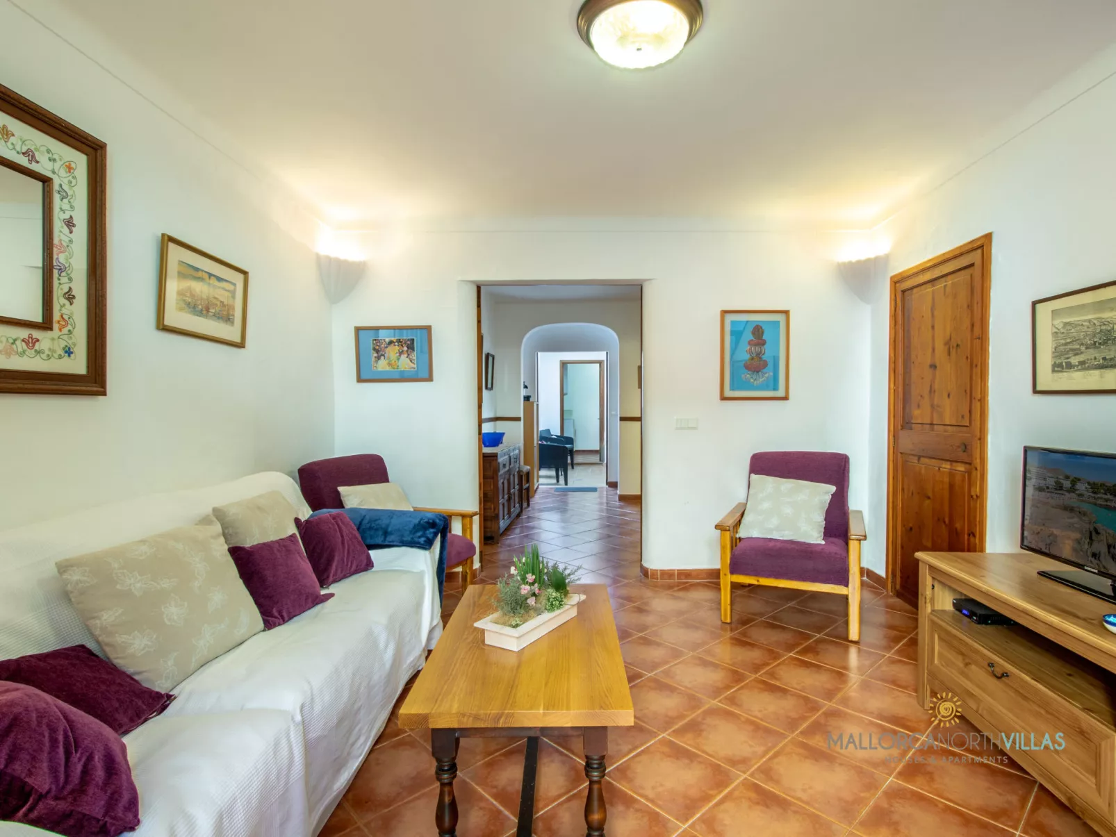 Casa Joana Acogedora Casa de Pueblo con Terraza - Binnen