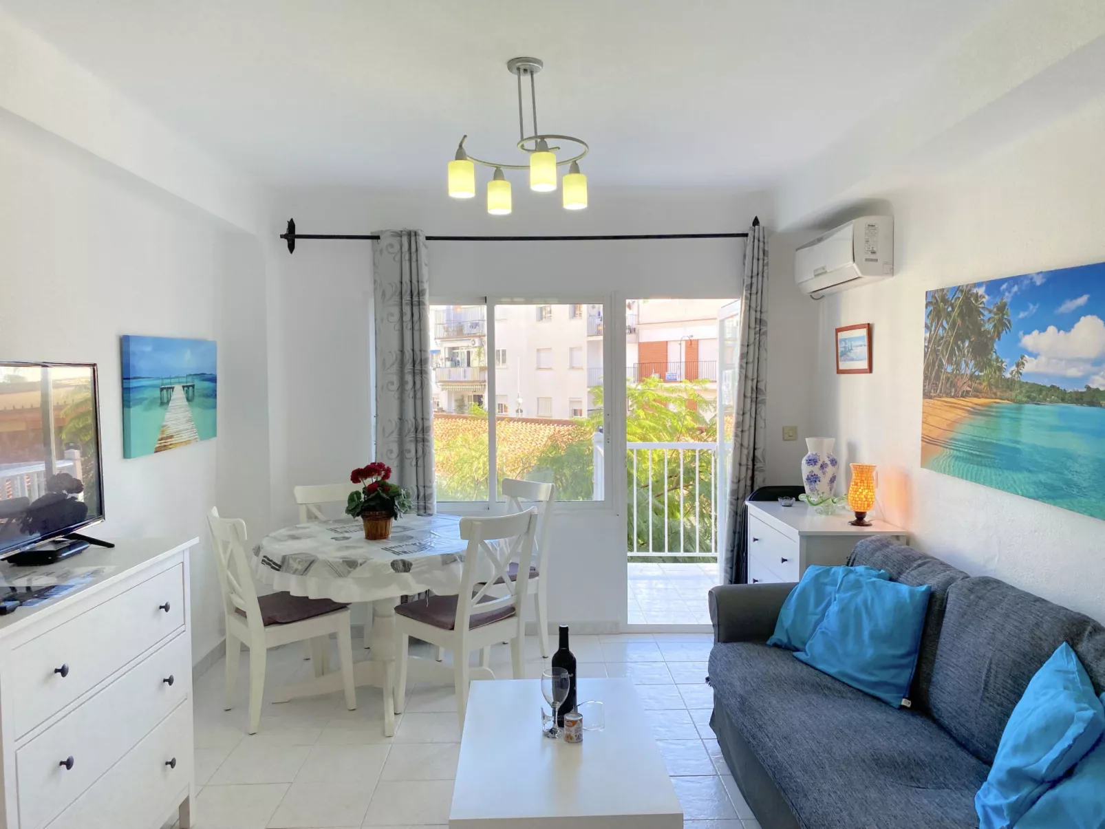 Coronado 116 Apartment by Casasol - Binnen