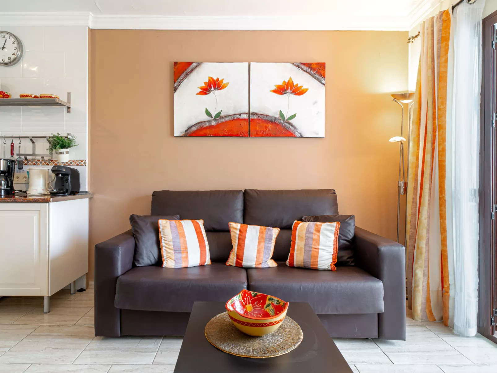 Capistrano Village Garden by Casasol - Binnen