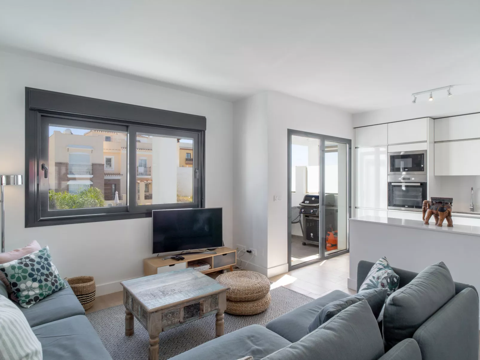 Villa Premium Los Mangos by Casasol - Binnen