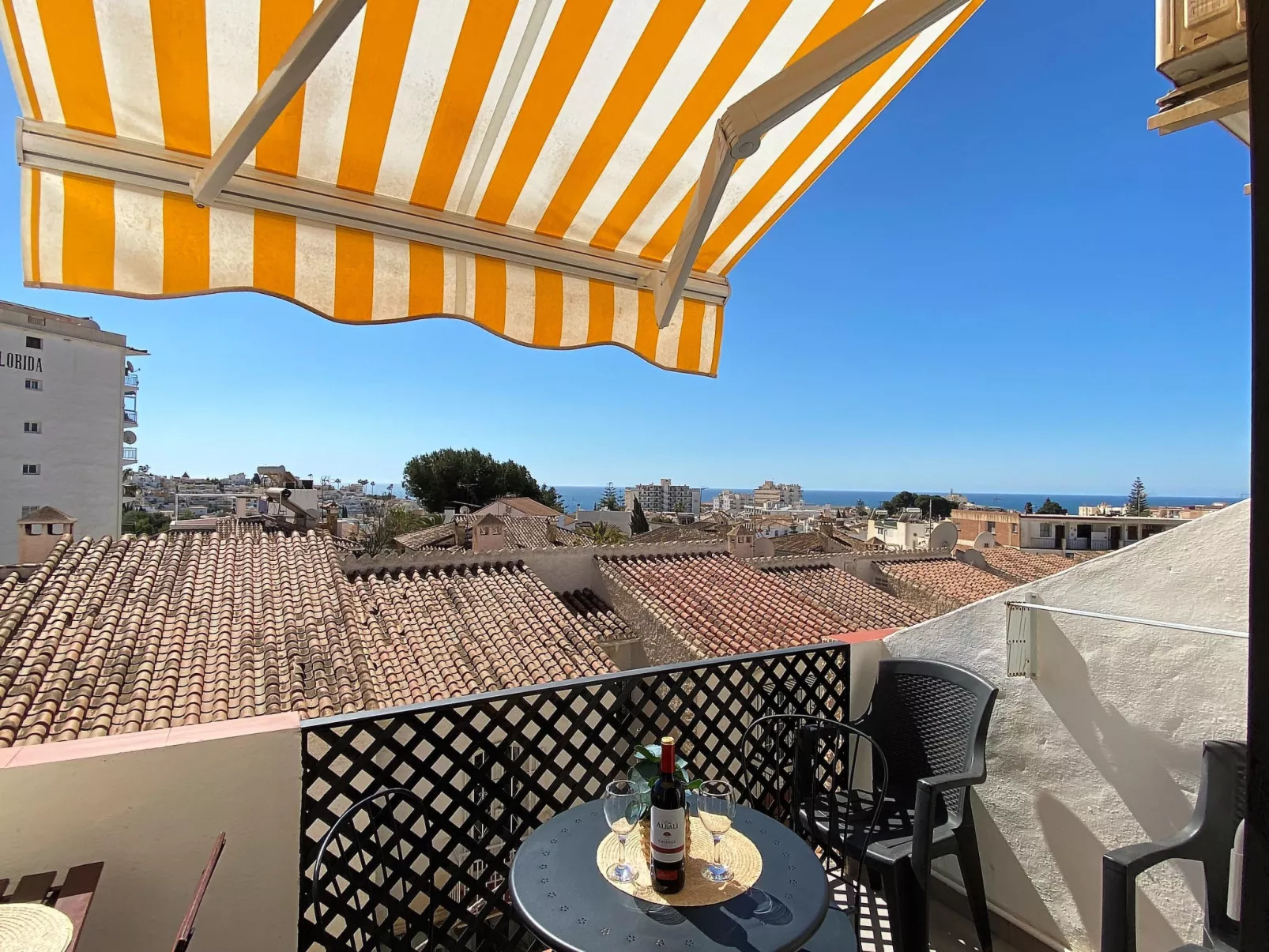 Verano Azul 67 Seaview by Casasol - Buiten