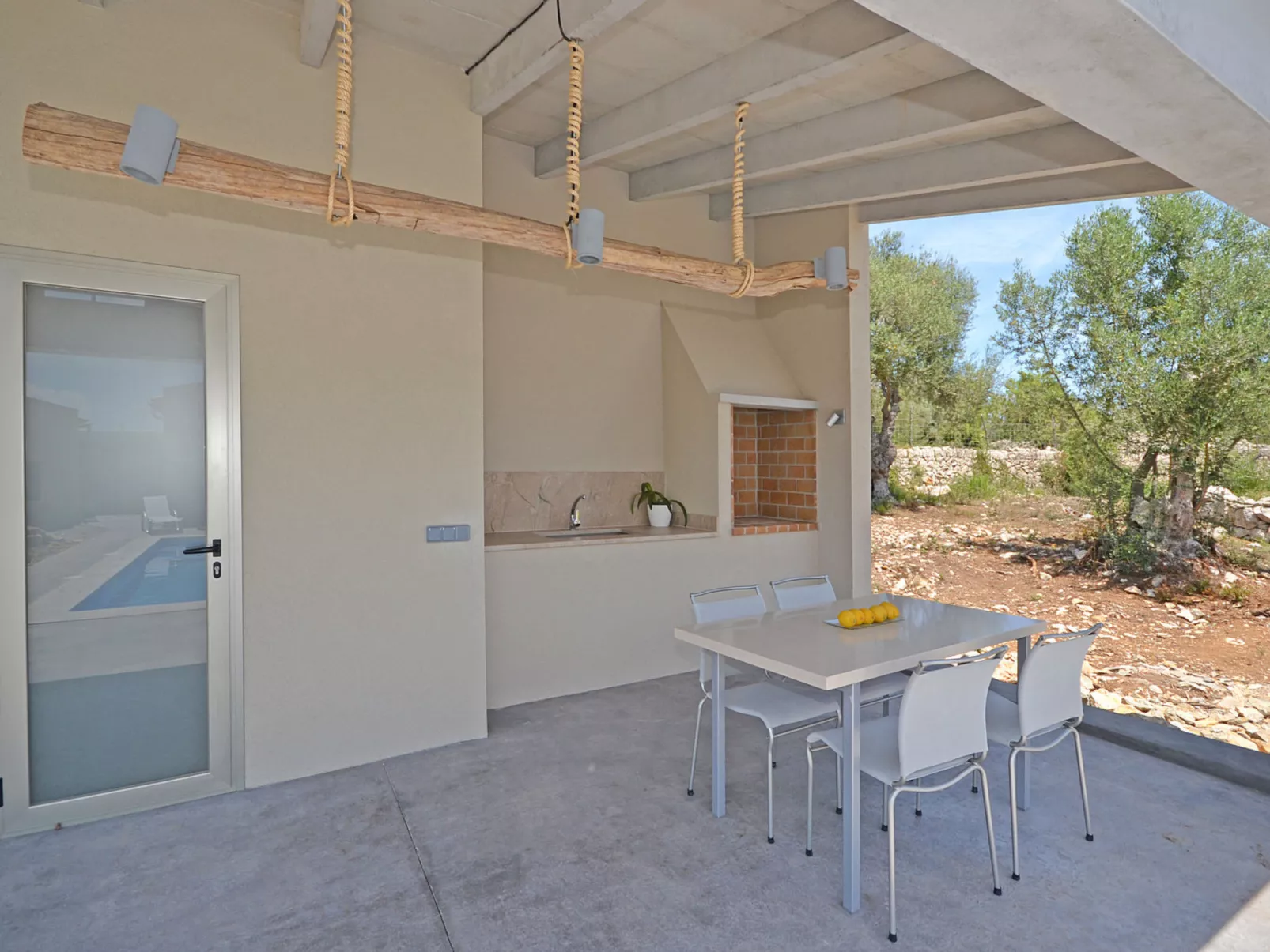 Ses Veyetes - Buiten