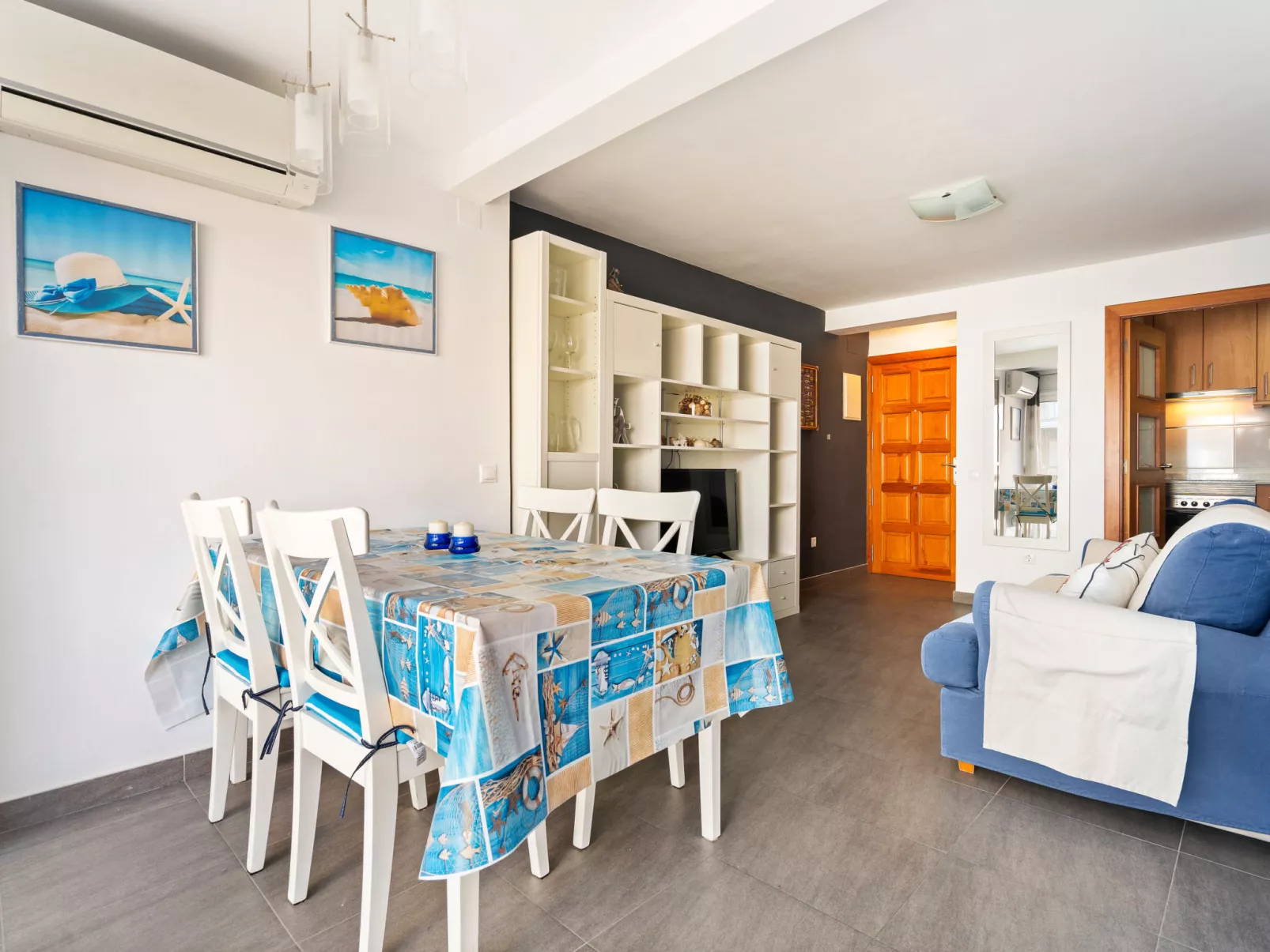 WELCS APARTAMENTO 130 PDA frente al mar - Binnen