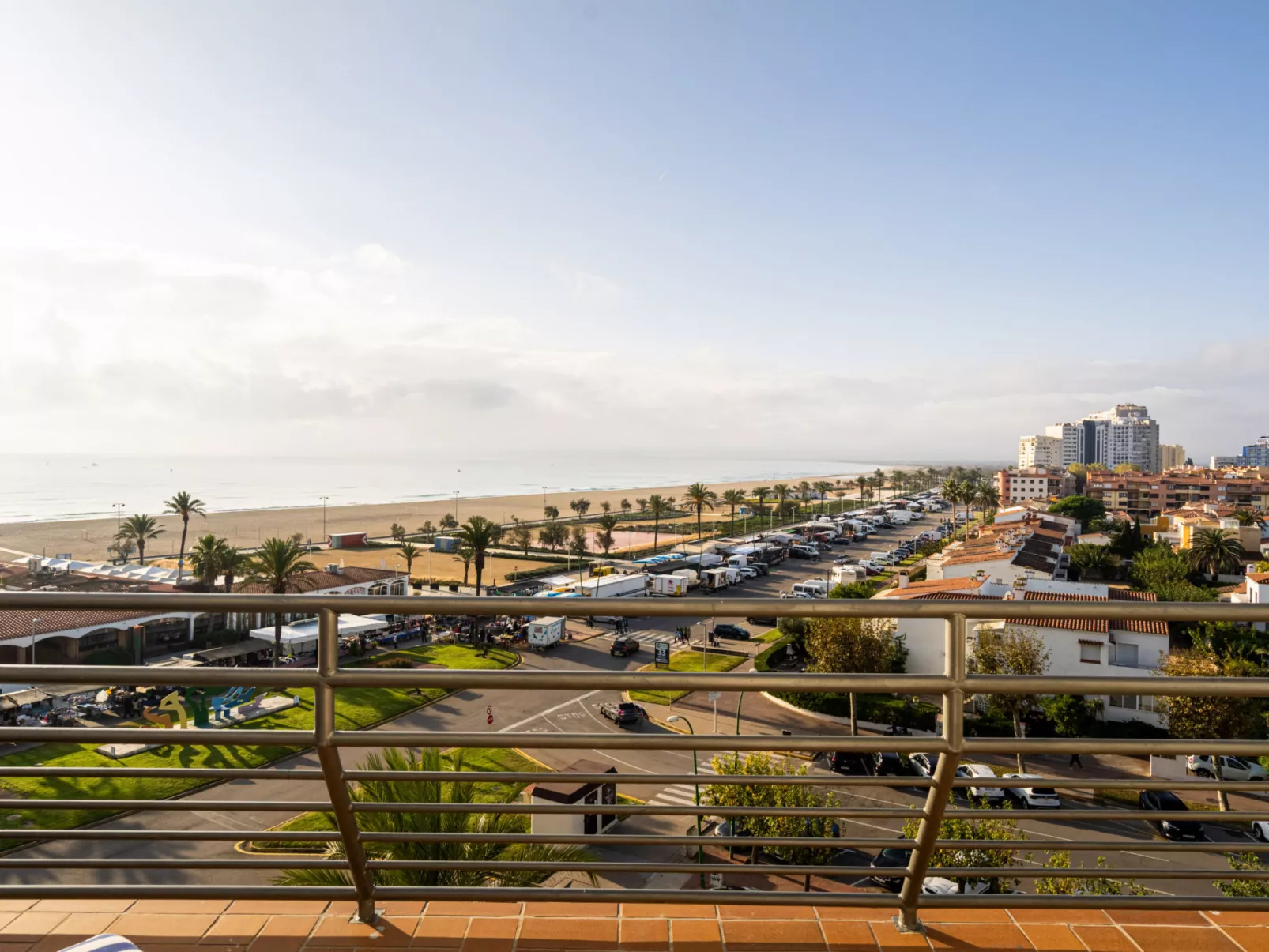 WELCS APARTAMENTO 221 EMP frente al mar - Buiten