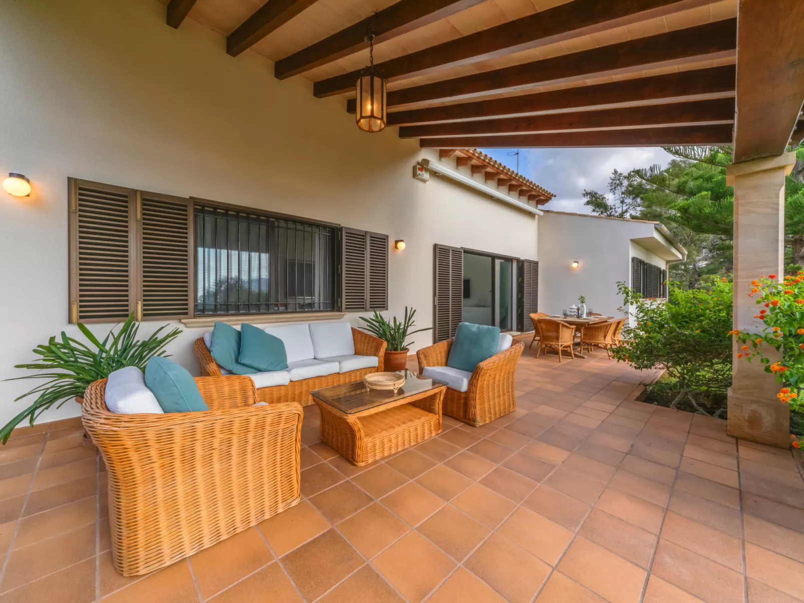 VILLA ES PINARO - BEACH FRONT - Binnen